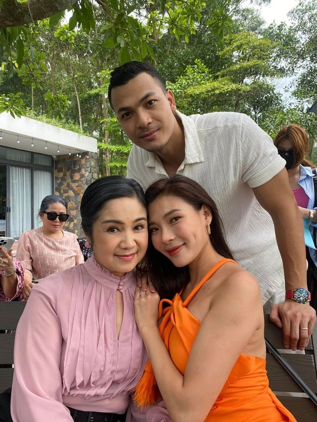 Tạo hình diễn viên có nhiều thay đổi so với hiện tại.