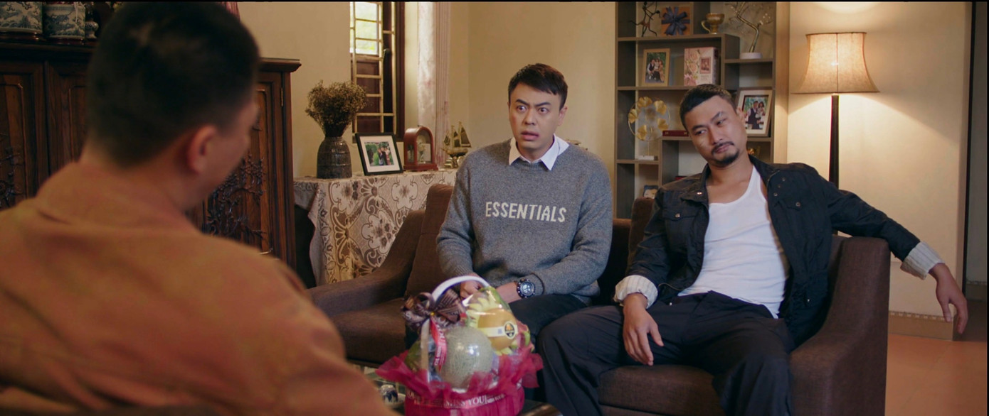 Trí và Tuệ là anh em sinh đôi rất yêu thương nhau.