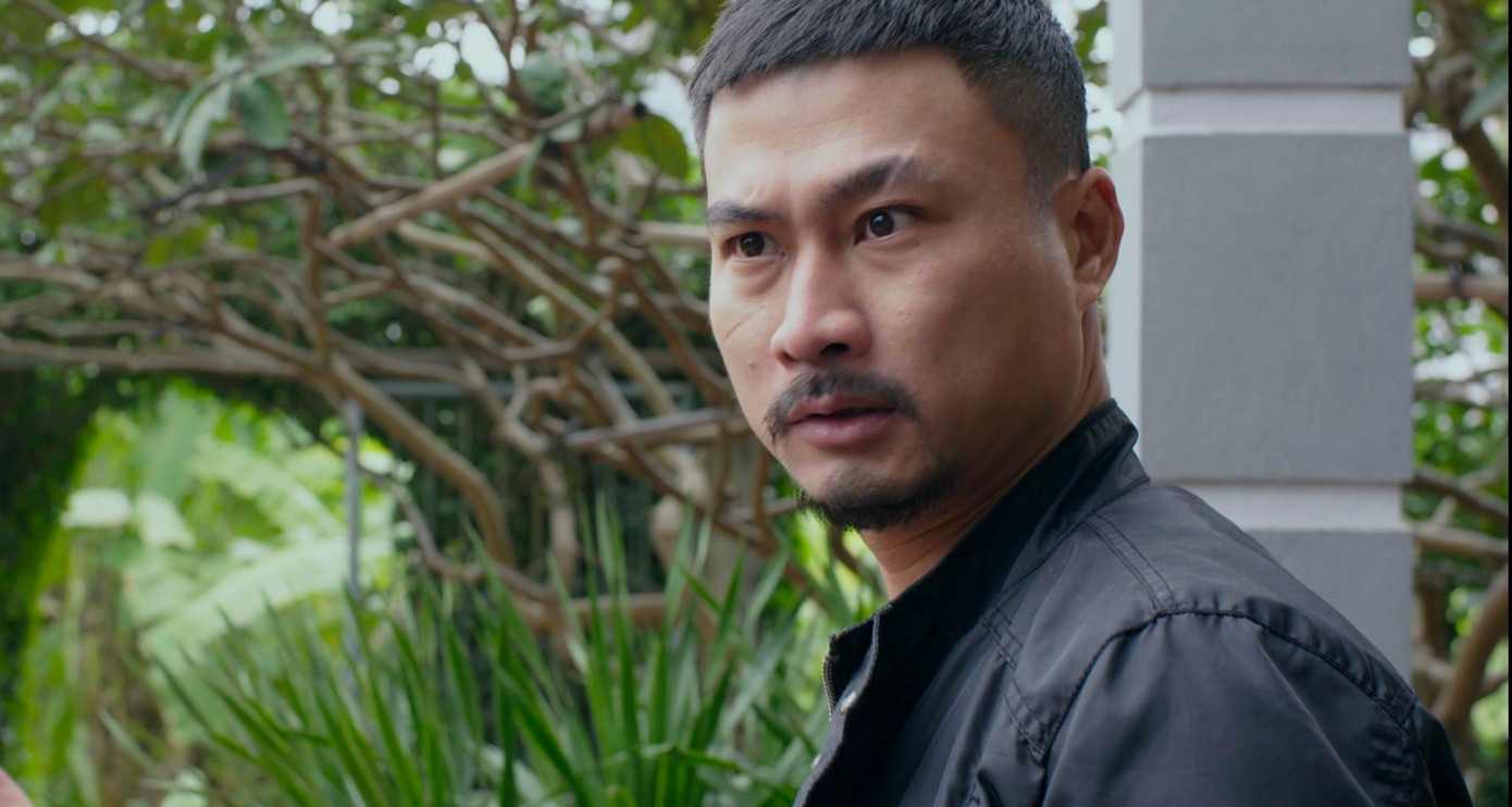 Duy Hưng lại để râu cho già đi.