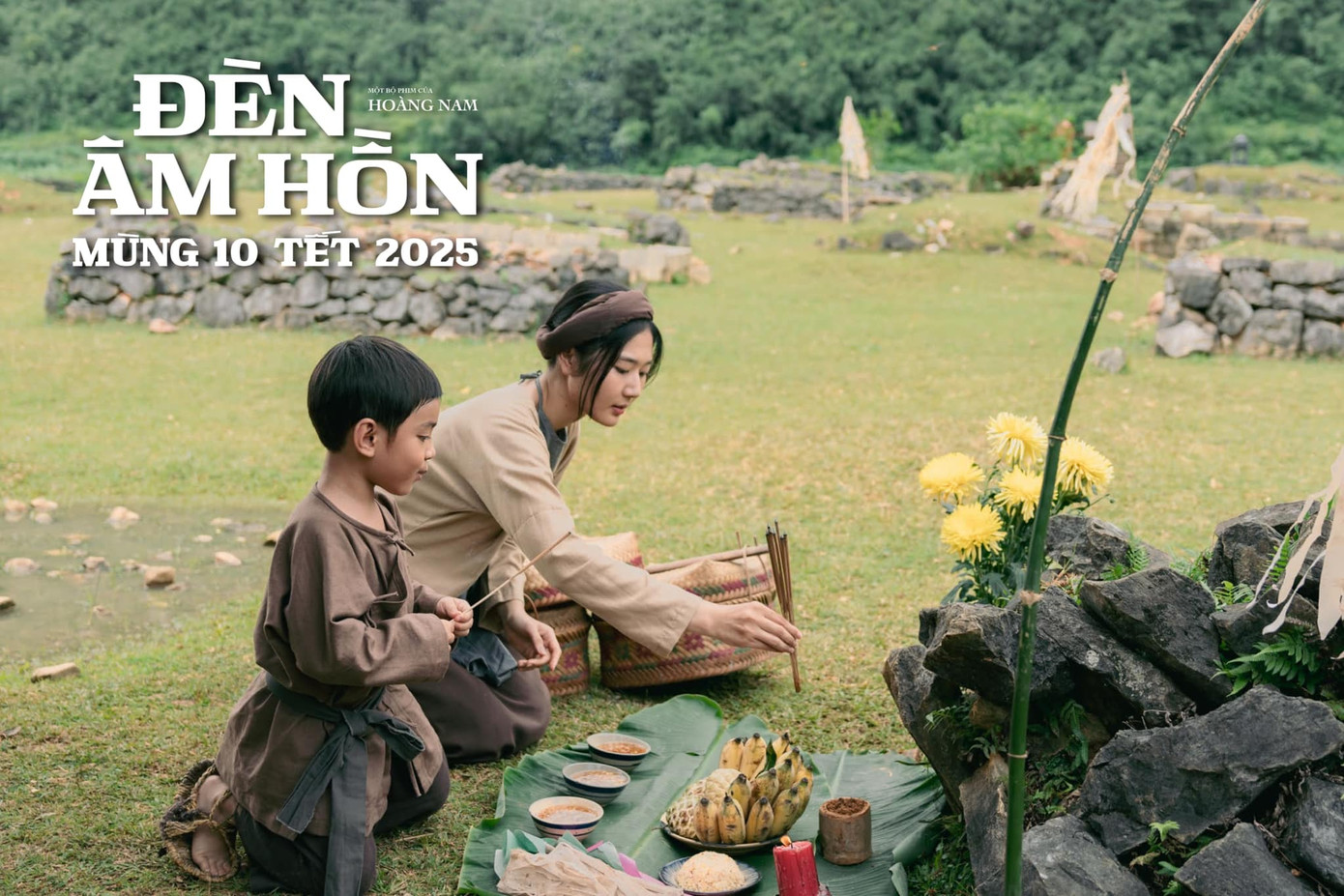 Đèn Âm Hồn đứng đầu bảng xếp hạng doanh thu dù mới công chiếu. Đèn Âm Hồn đứng đầu bảng xếp hạng doanh thu dù mới công chiếu.