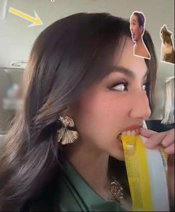 Thùy Tiên dùng răng bóc vỏ que kem cũng bị nhắc nhở ngay. Thùy Tiên dùng răng bóc vỏ que kem cũng bị nhắc nhở ngay.