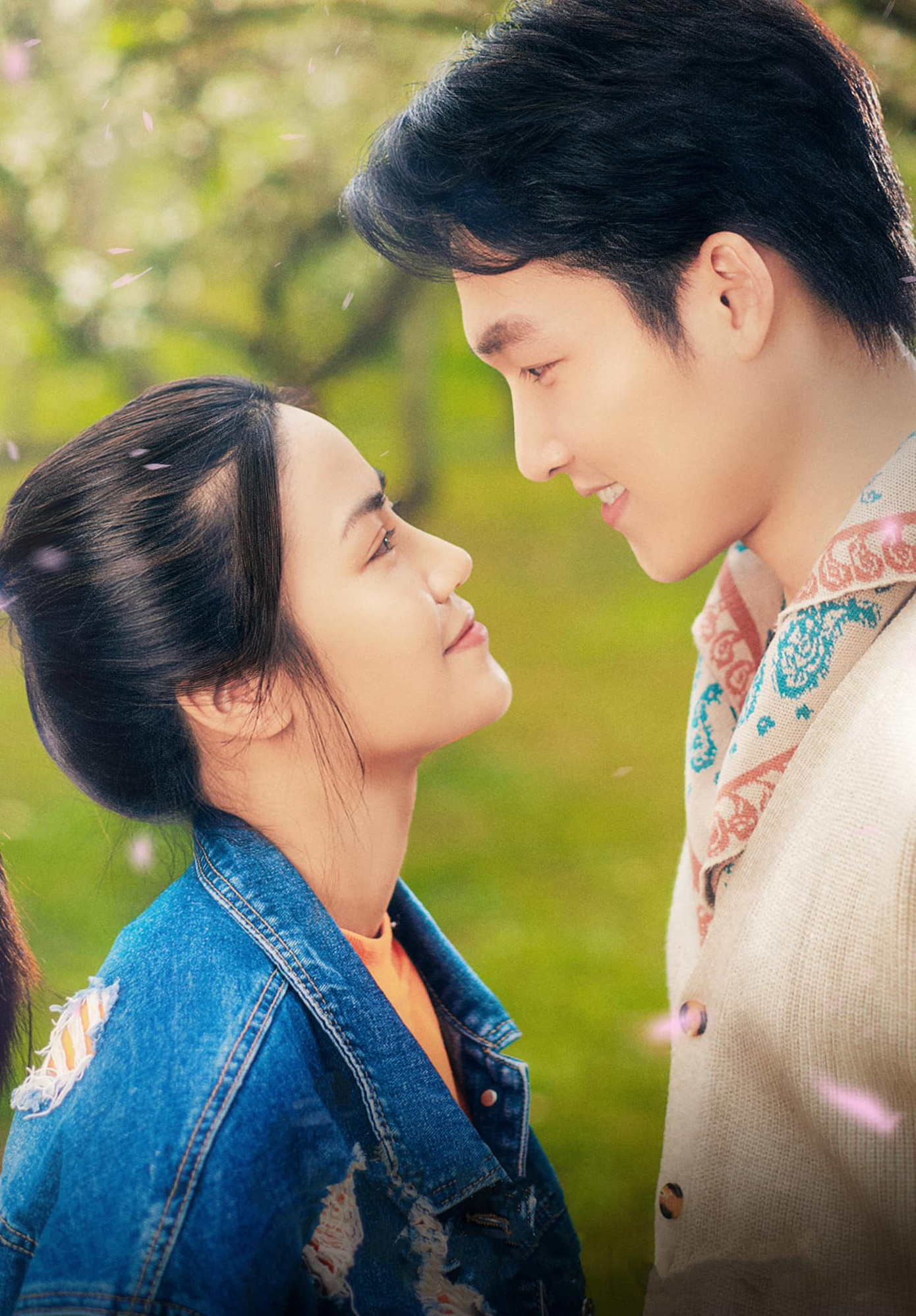 Phim có mô-típ quen thuộc về một cặp đôi hẹn hò theo hợp đồng. Phim có mô-típ quen thuộc về một cặp đôi hẹn hò theo hợp đồng.