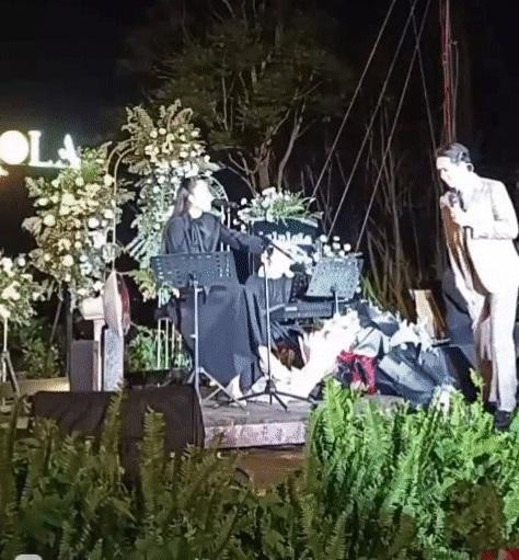 Nam Em có lần không muốn Bạch Công Khanh đến gần Nam Em có lần không muốn Bạch Công Khanh đến gần