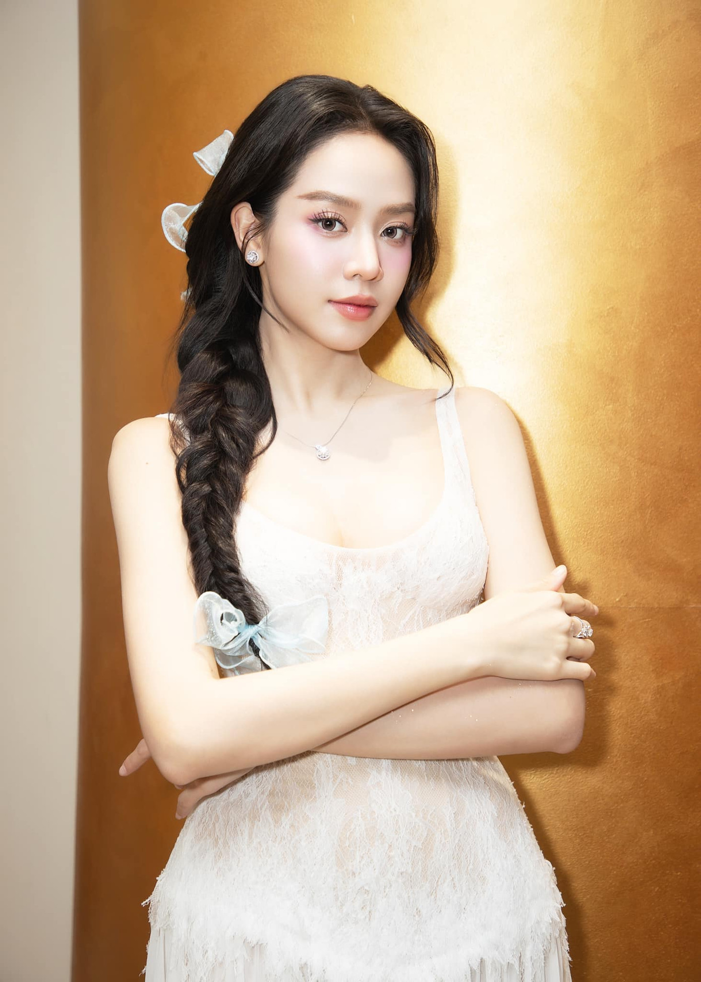 Khán giả cho rằng chuyên trang này rất yêu quý Thanh Thủy. Khán giả cho rằng chuyên trang này rất yêu quý Thanh Thủy.