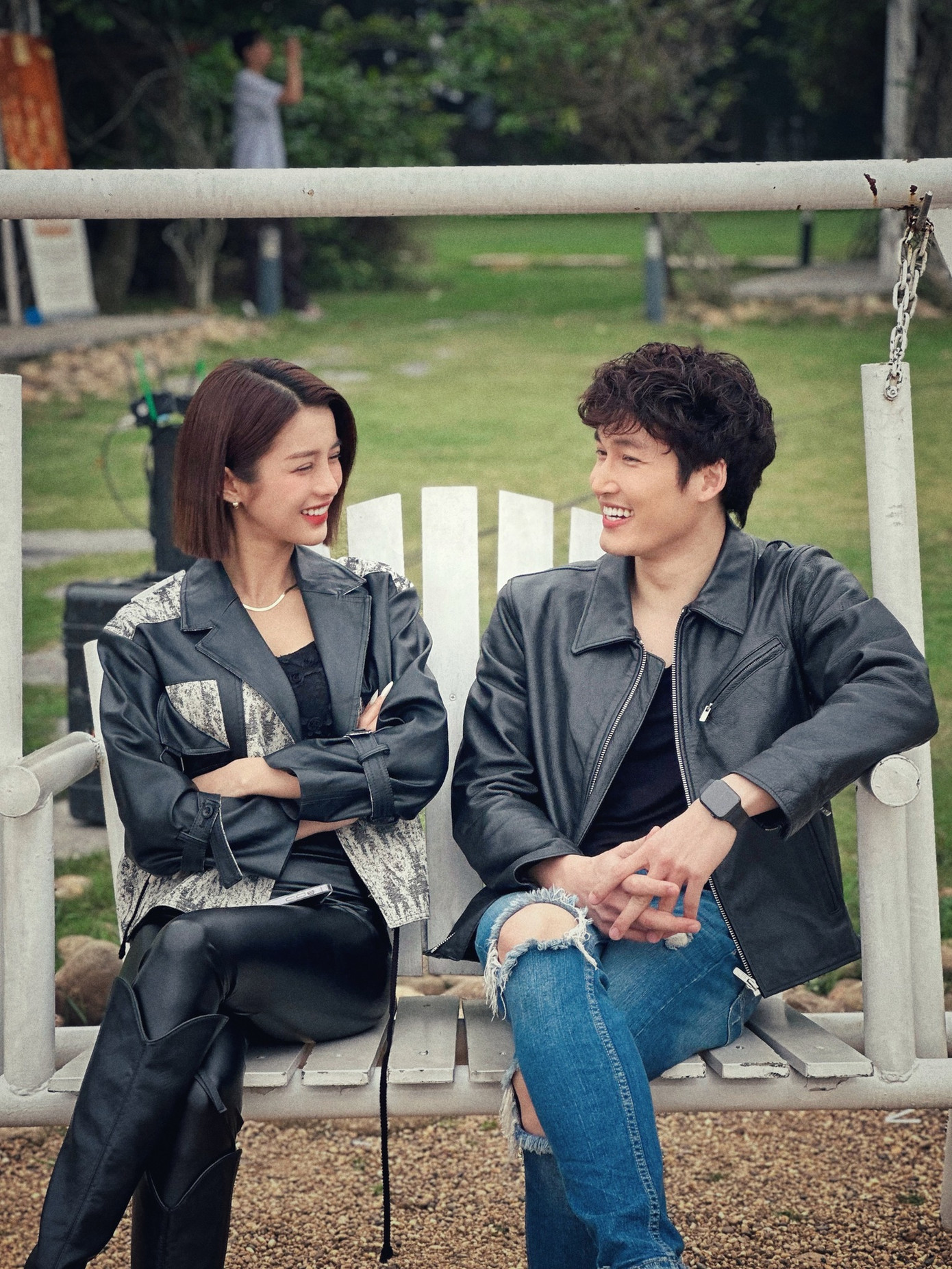 Nhân vật của Đình Tú sắp hẹn hò với cô tiểu thư Linh? Nhân vật của Đình Tú sắp hẹn hò với cô tiểu thư Linh?