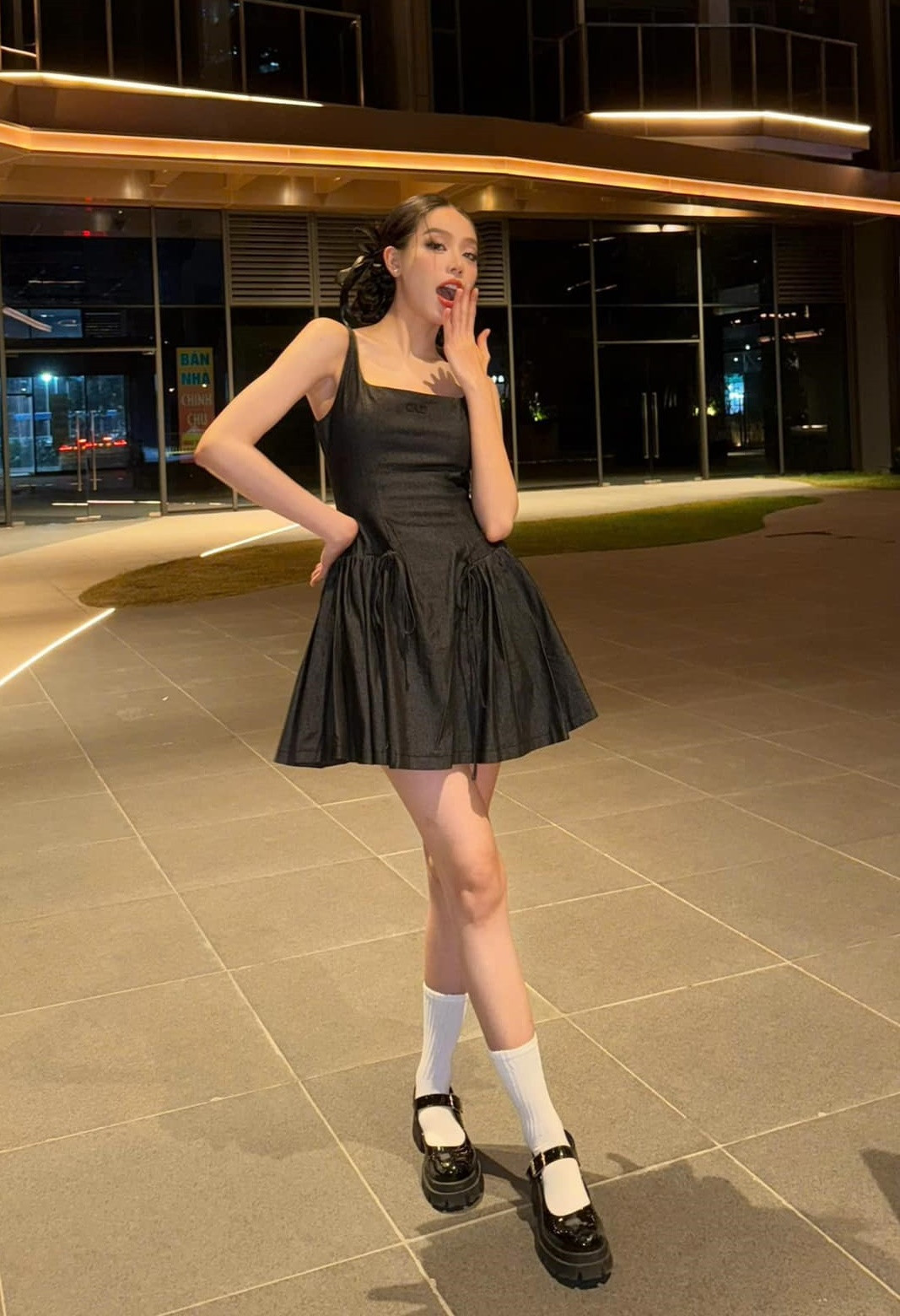 Nàng hậu khoe tạo hình mới rất dễ thương.