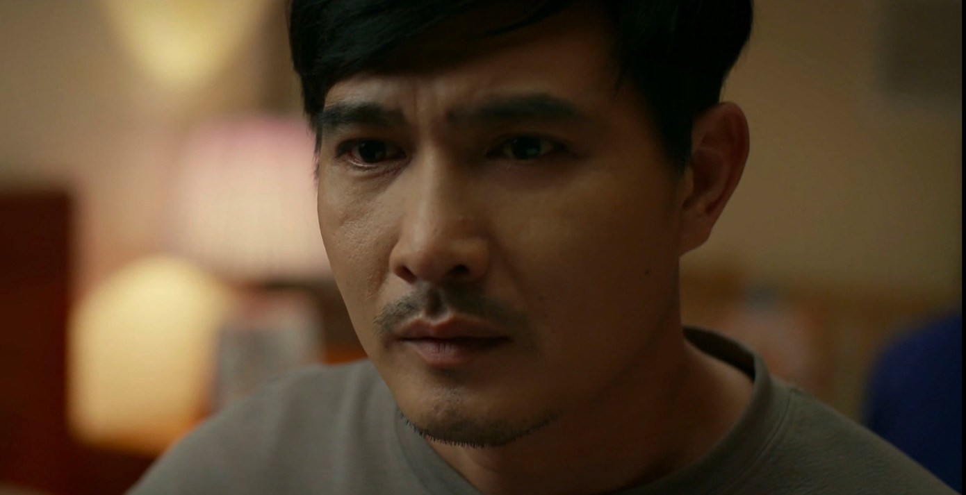 Công ngày càng lạnh lùng khiến người xem ức chế. Công ngày càng lạnh lùng khiến người xem ức chế.