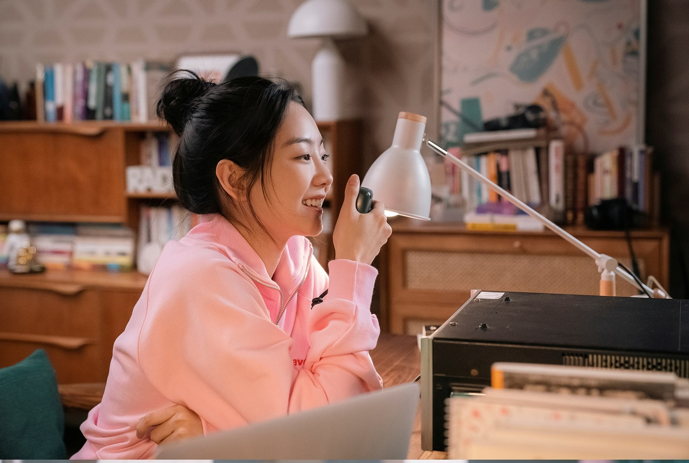 Cả hai người đều đang bối rối với mối tình đầu Cả hai người đều đang bối rối với mối tình đầu