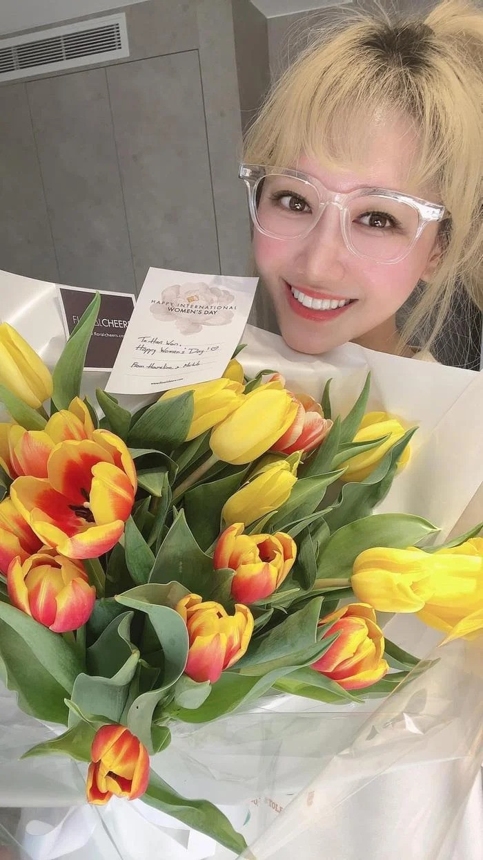 Chụp ảnh nửa người cũng khiến Hari Won bị nghi ngờ Chụp ảnh nửa người cũng khiến Hari Won bị nghi ngờ