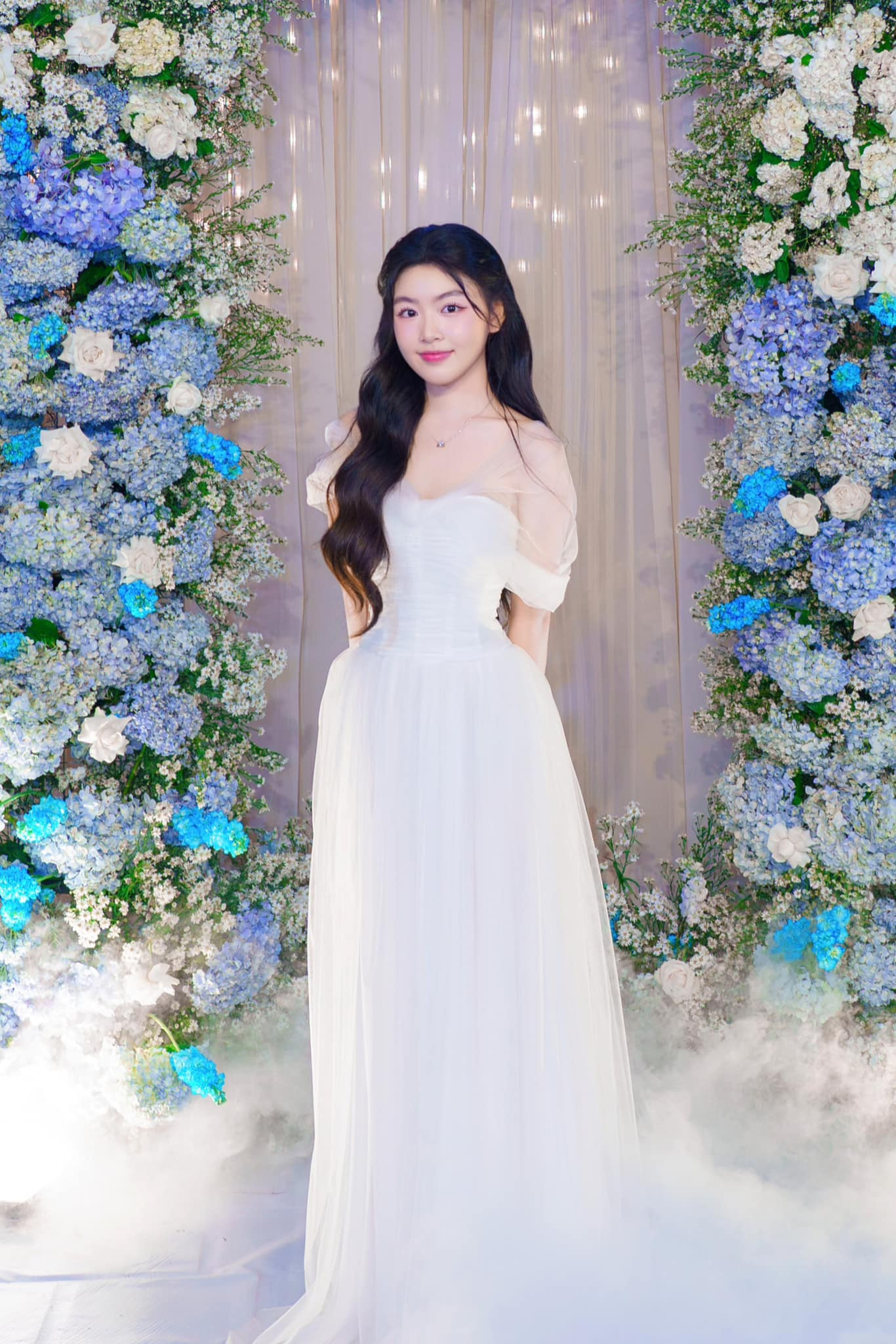 Lọ Lem có nhiều điều kiện thuận lợi nếu định gia nhập showbiz. Lọ Lem có nhiều điều kiện thuận lợi nếu định gia nhập showbiz.