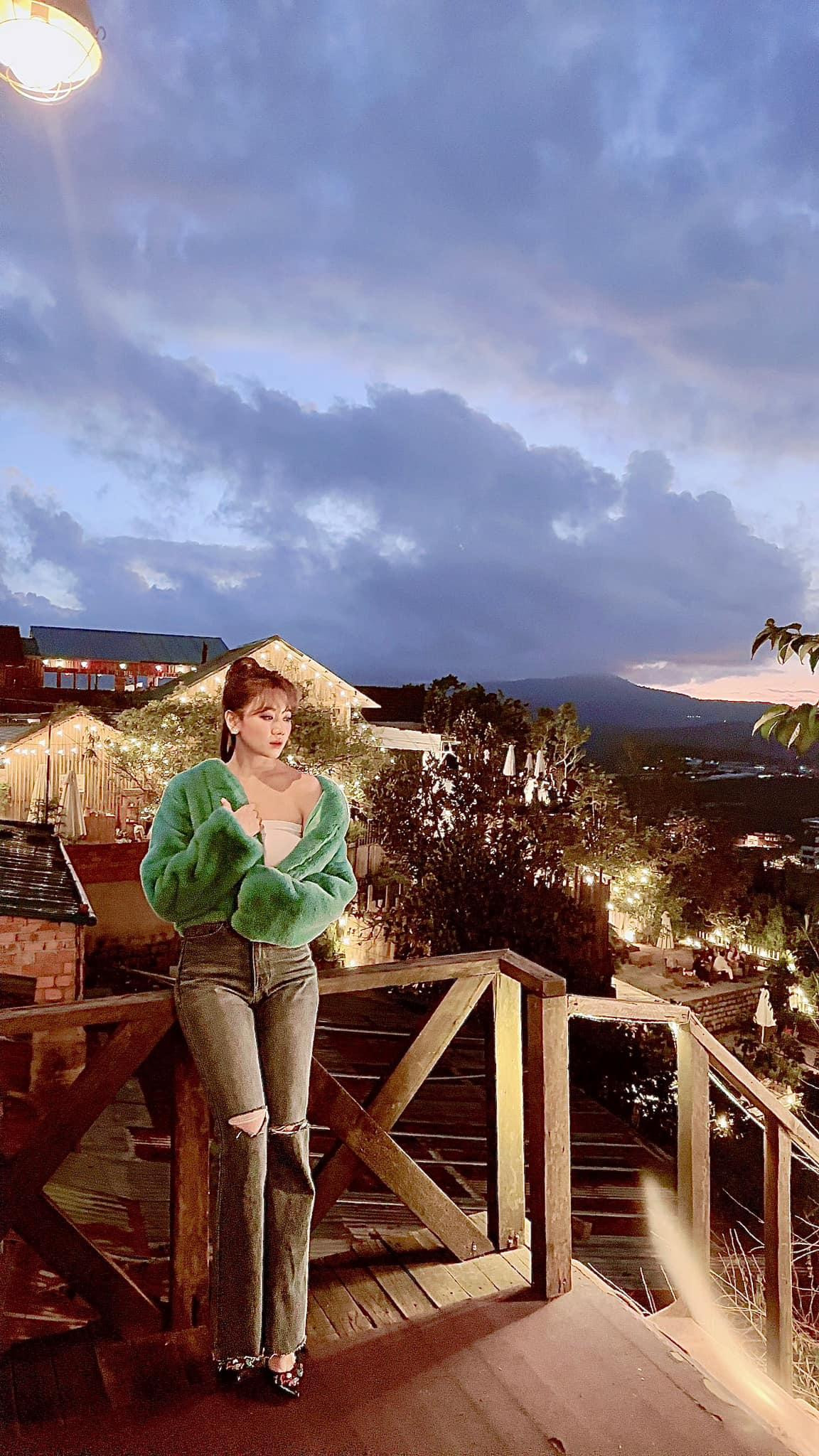 Đâu mới là màu áo thực sự của Hari Won?