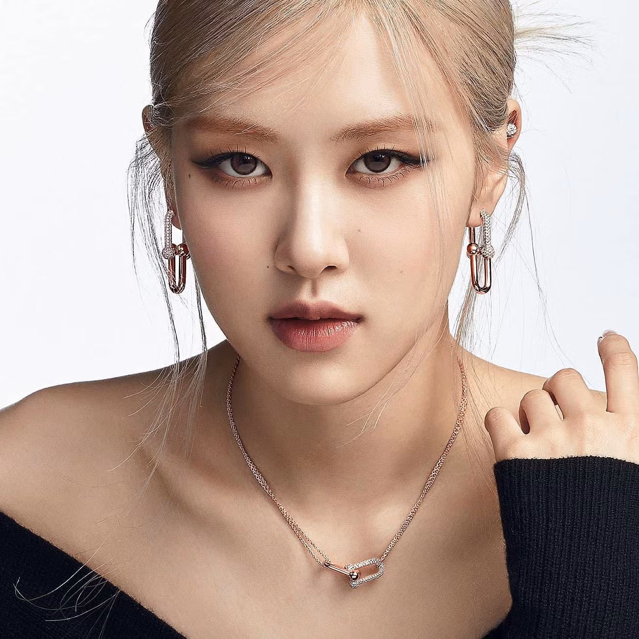 Tiffany &amp; Co có nhiều kế hoạch hoành tráng với Rosé