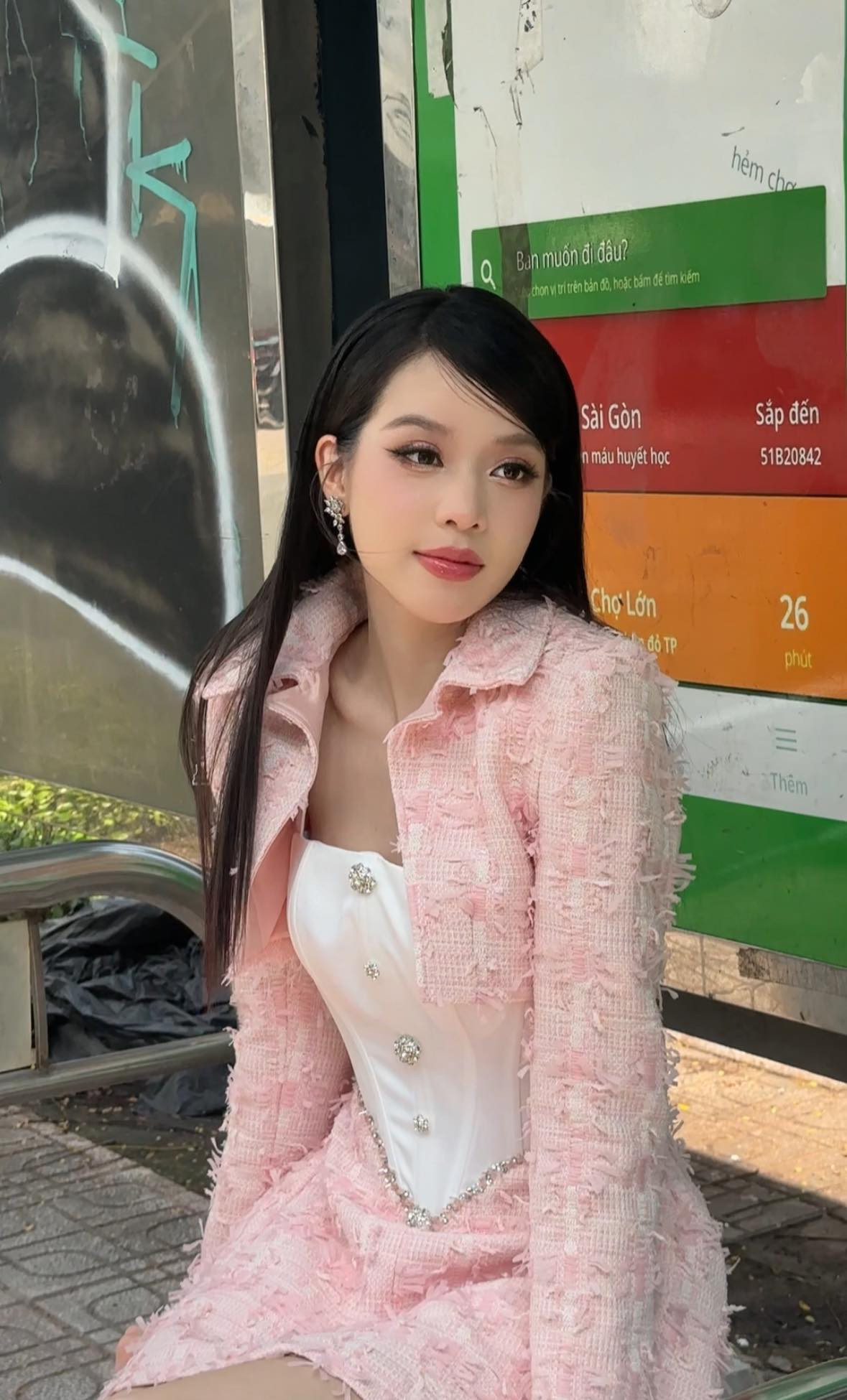 Thanh Thủy biến hóa liên tục trong các hoạt động.