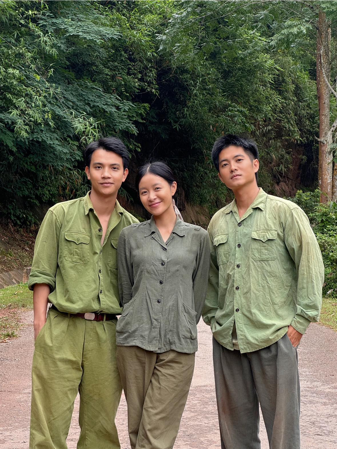 Trang Emma không ngại để mặt mộc lên phim. Trang Emma không ngại để mặt mộc lên phim.