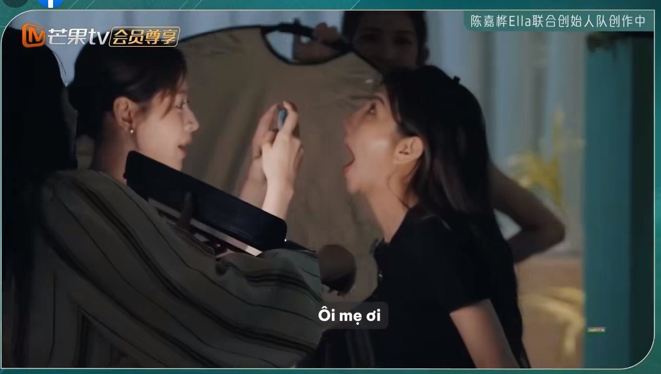 Mọi người không ngại làm mặt xấu... Mọi người không ngại làm mặt xấu...