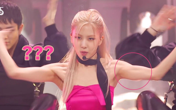 Cánh tay cơ bắp của Rosé từng gây sốt