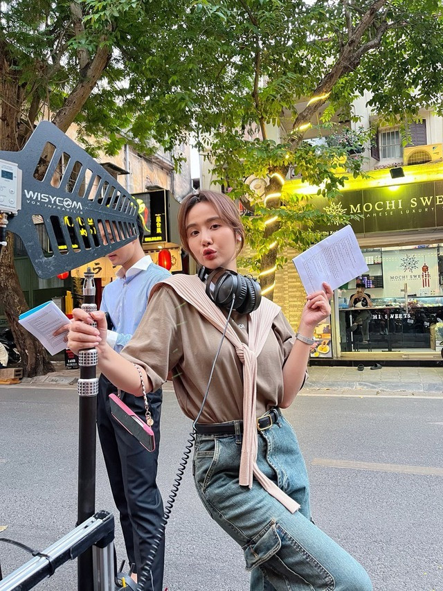 Huyền Lizzie trong tạo hình Mai Dương của hiện tại. Huyền Lizzie trong tạo hình Mai Dương của hiện tại.