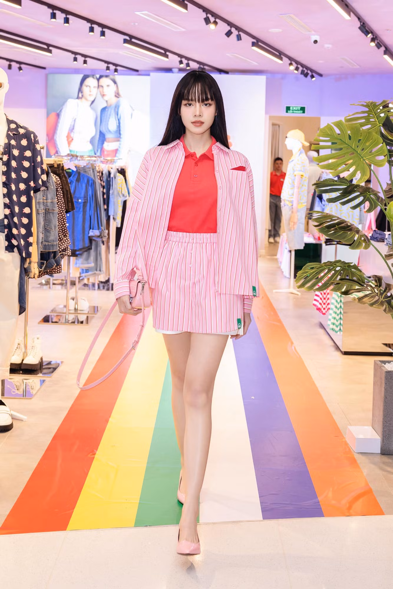 Kỹ năng catwalk của Thanh Thủy tiến bộ rõ rệt.