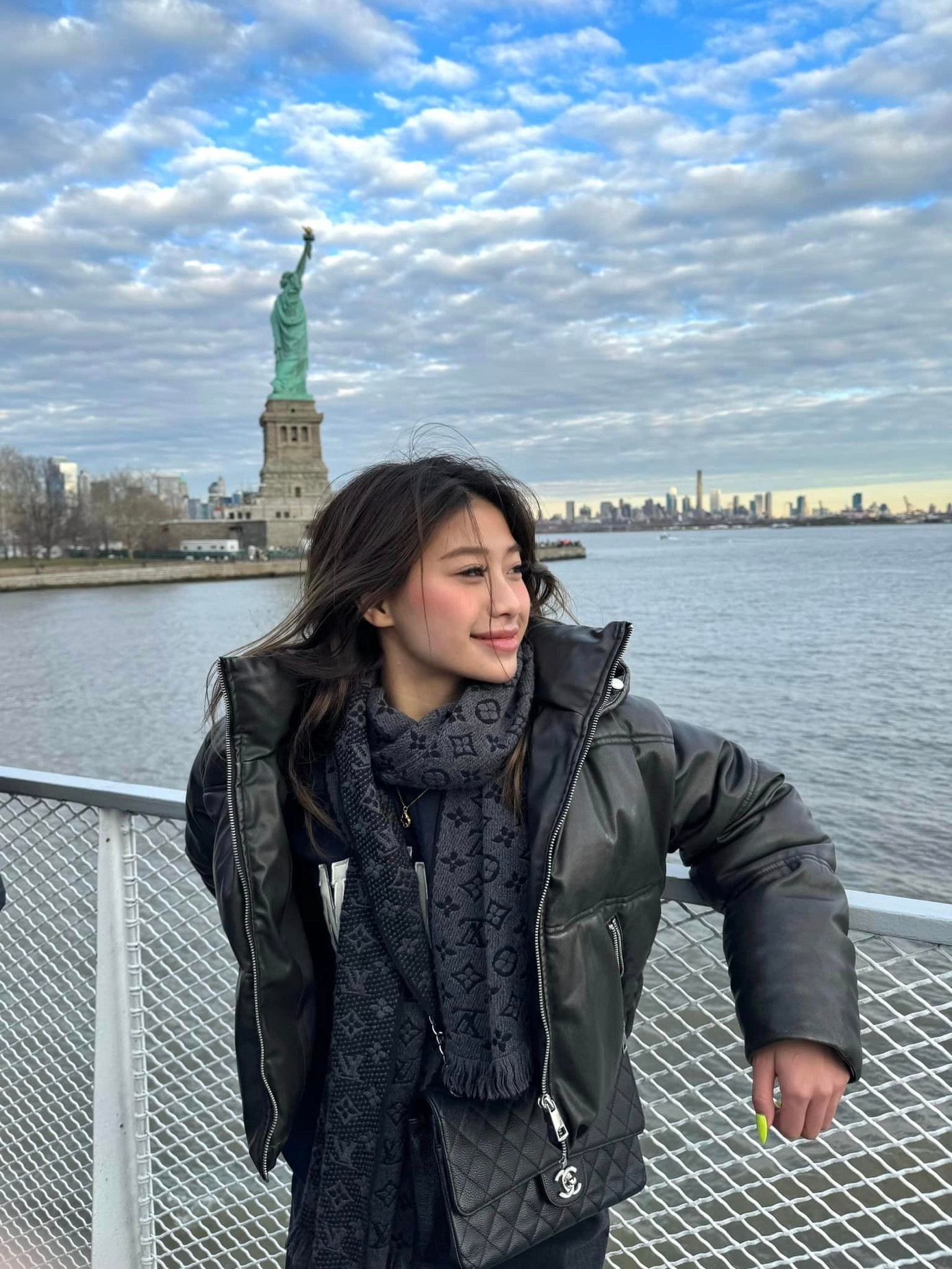 VĐV Phạm Như Phương sau khi giải nghệ đã trở thành TikToker Louis Phạm sang chảnh. VĐV Phạm Như Phương sau khi giải nghệ đã trở thành TikToker Louis Phạm sang chảnh.