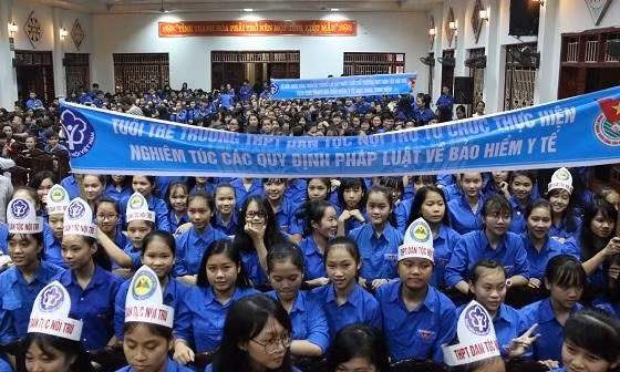 Tham gia BHYT giúp chia sẻ gánh nặng với gia đình nếu không may học sinh ốm đau, bệnh tật. Ảnh chỉ mang tính minh họa. Tham gia BHYT giúp chia sẻ gánh nặng với gia đình nếu không may học sinh ốm đau, bệnh tật. Ảnh chỉ mang tính minh họa.