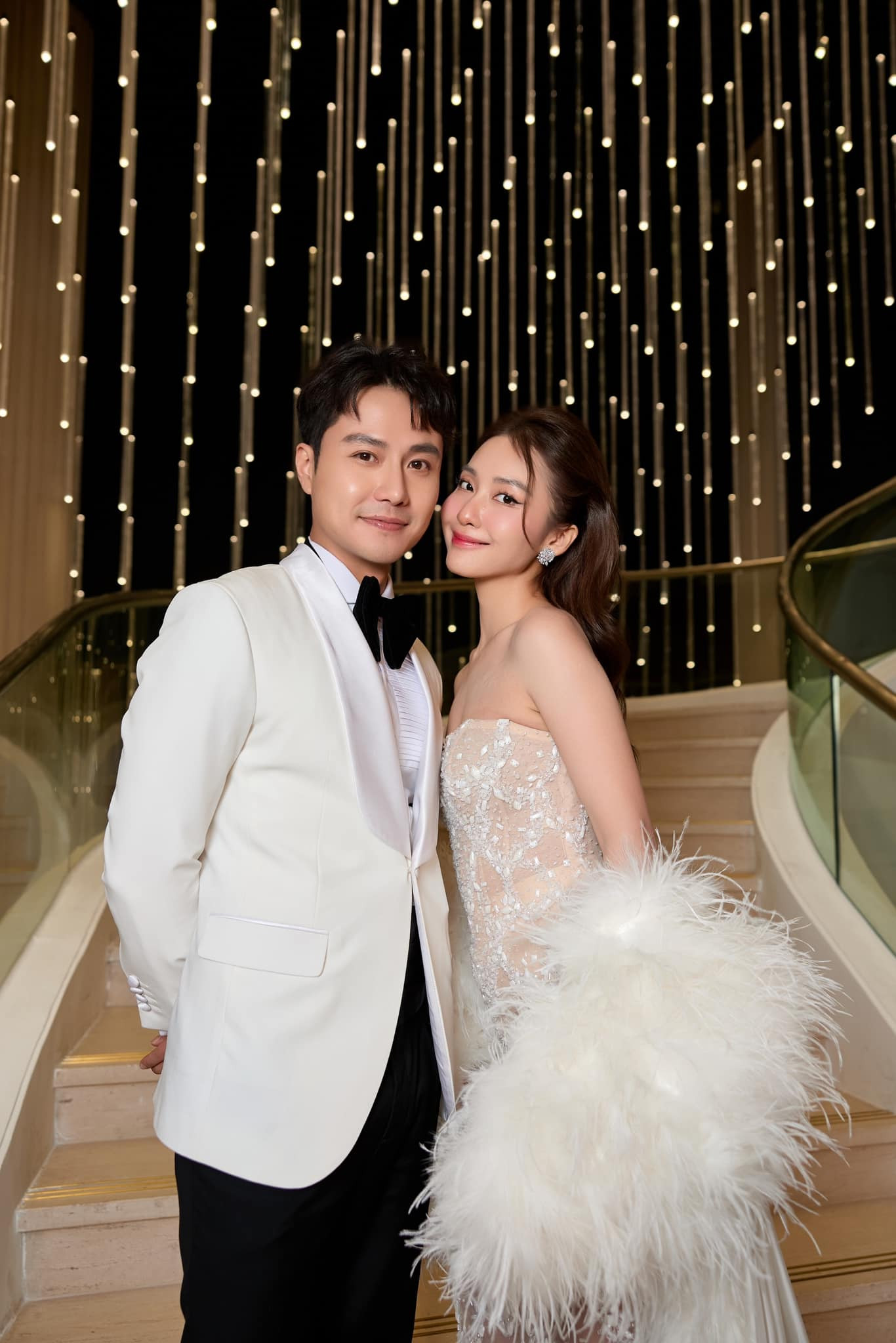 Netizen suy đoán phải chăng Khả Ngân đang trục trặc tình cảm? Netizen suy đoán phải chăng Khả Ngân đang trục trặc tình cảm?