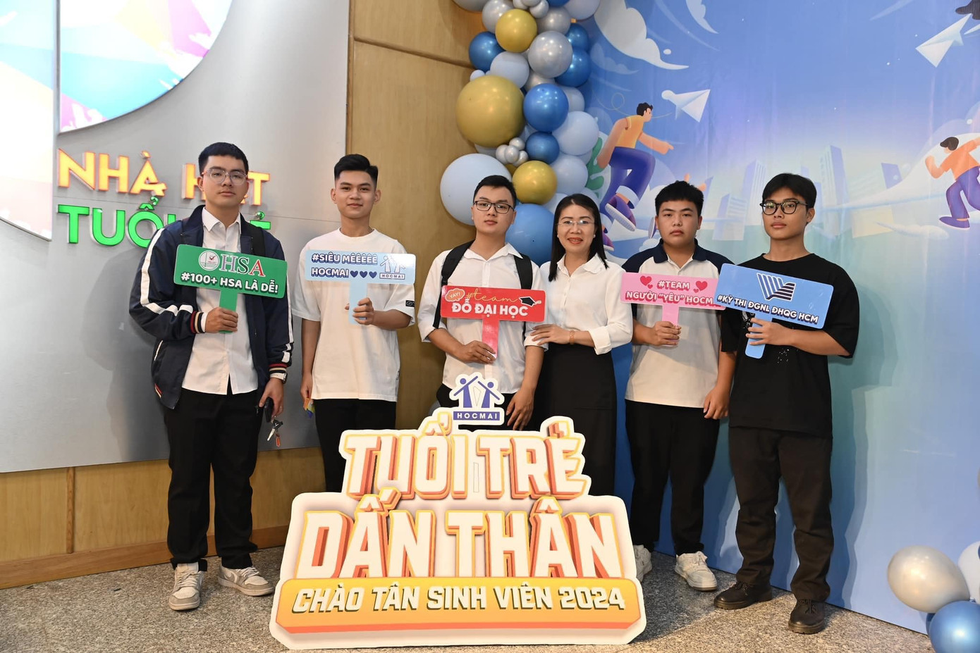 Teen 2K6 đã trở thành tân sinh viên trong năm học mới.