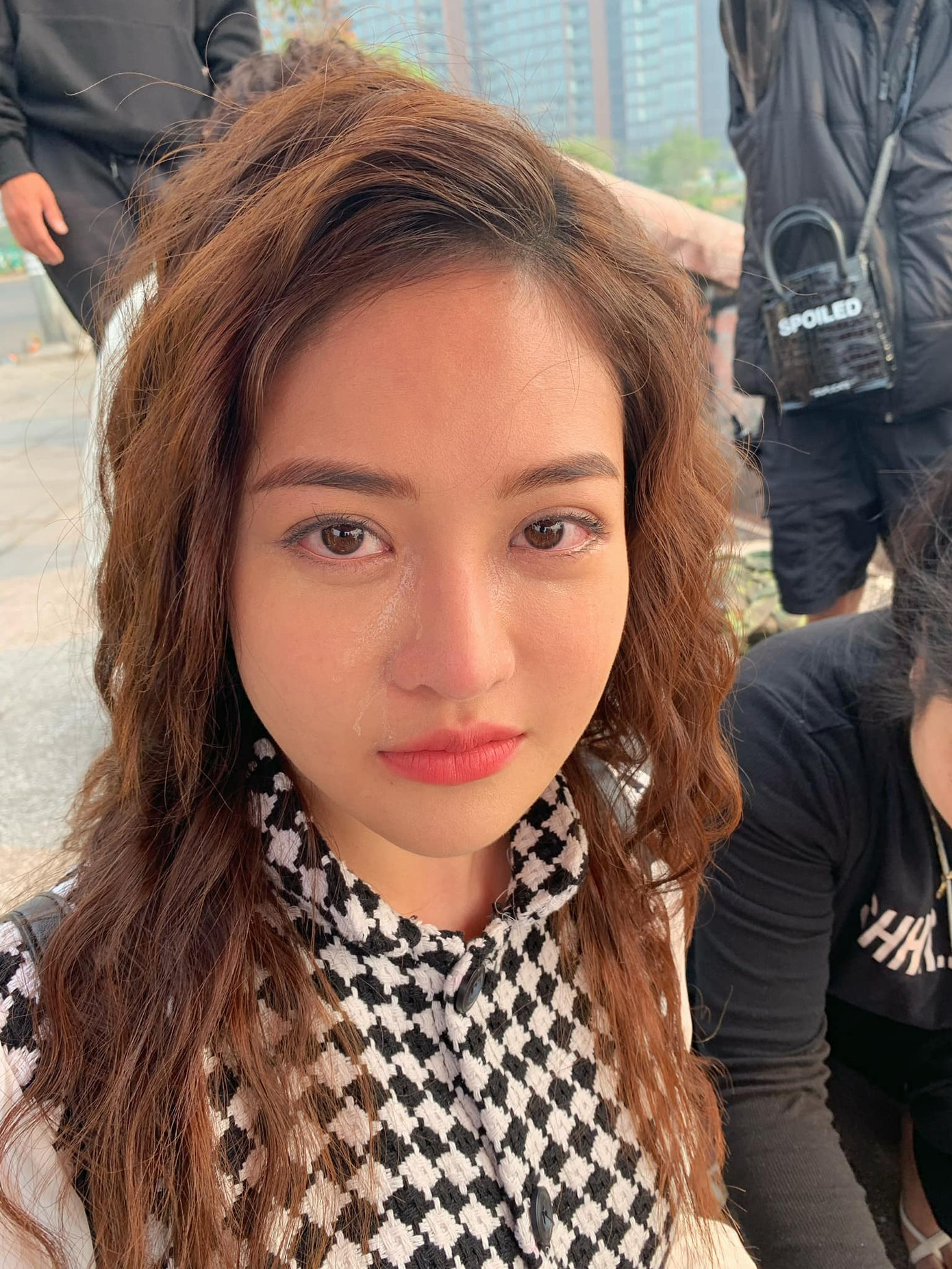 Thùy Anh khóc nhiều trên phim trường vào những ngày cuối.