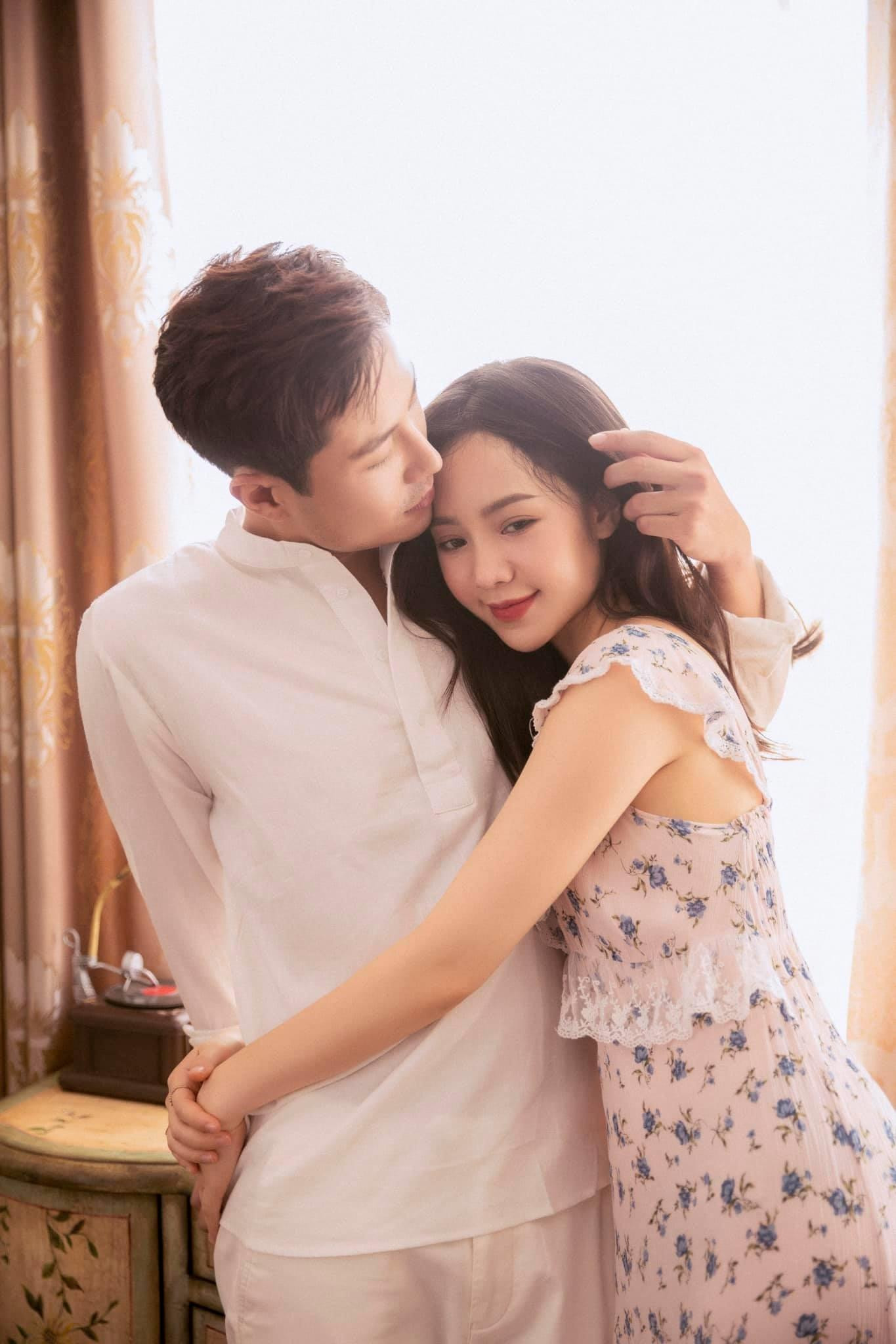 Loạt ảnh tình tứ càng khiến khán giả hiểu lầm Loạt ảnh tình tứ càng khiến khán giả hiểu lầm