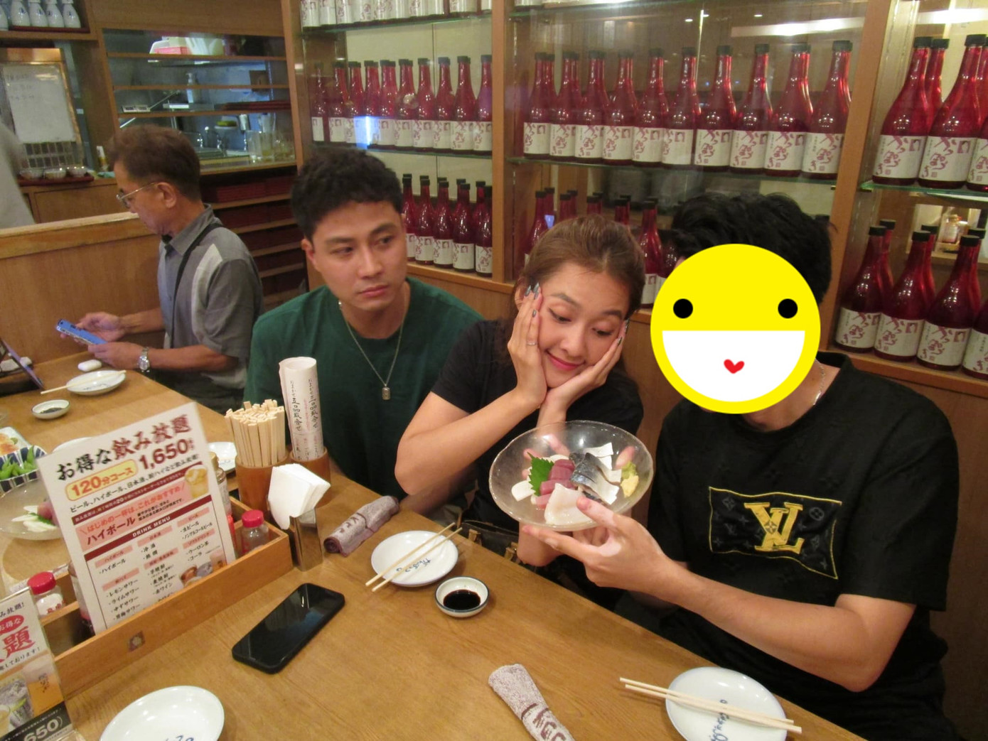 Phản ứng hài hước của Thanh Sơn. Phản ứng hài hước của Thanh Sơn.