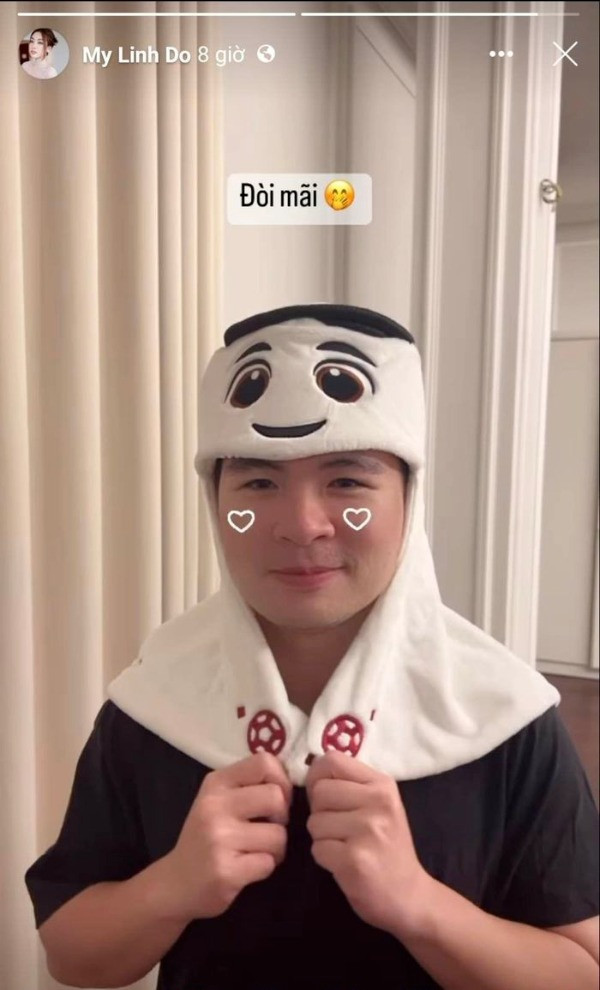 Doanh nhân Đỗ Vinh Quang nhí nhố trong video vợ đăng. Doanh nhân Đỗ Vinh Quang nhí nhố trong video vợ đăng.