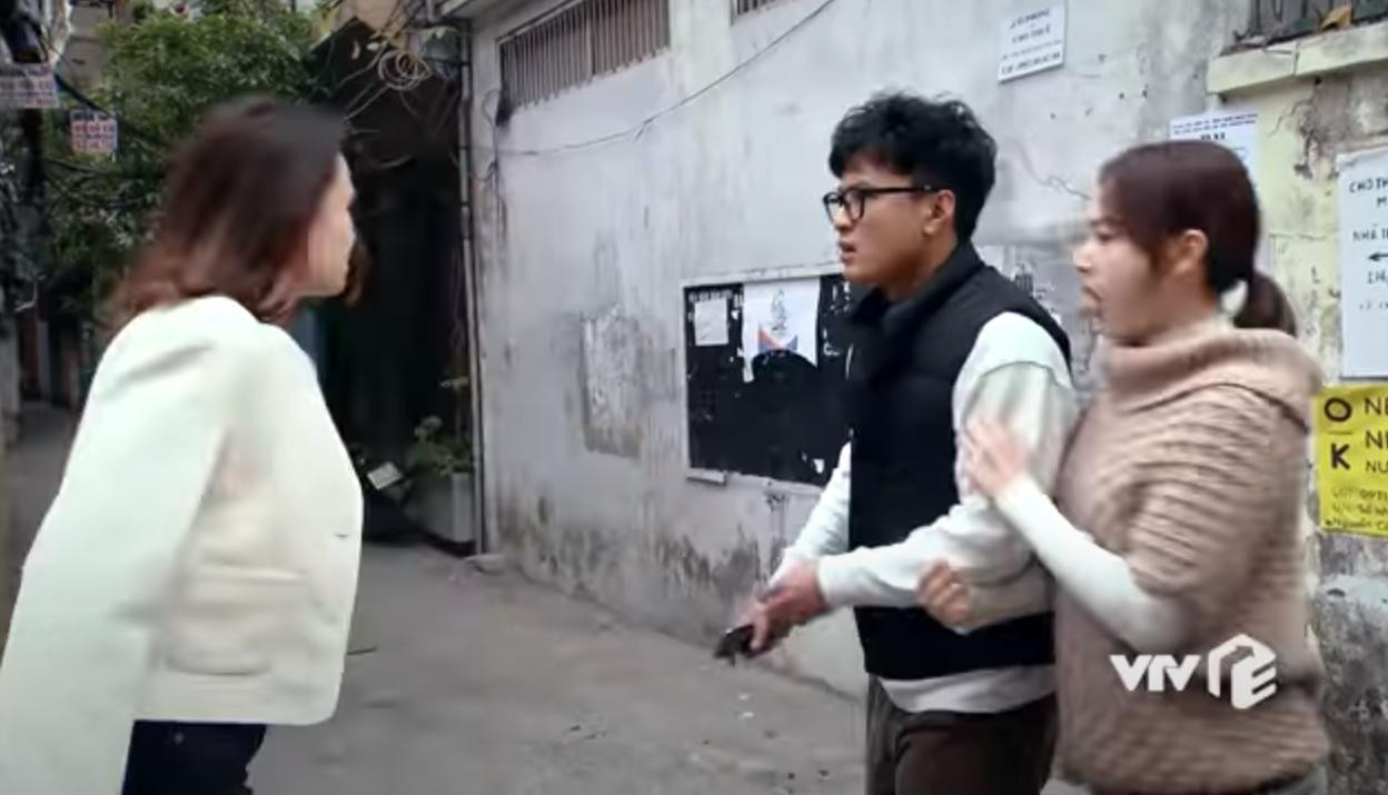 Tiểu thư Minh Châu phát hiện Kiên đã là chồng người ta