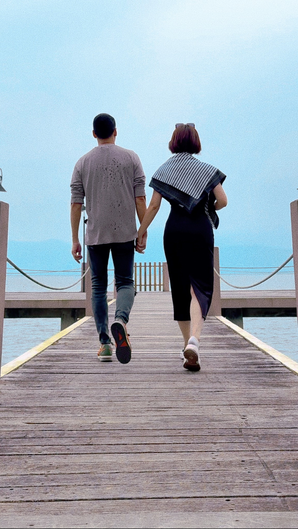 Nữ diễn viên còn chuyển sang trạng thái "Đã đính hôn".