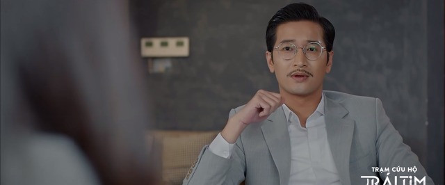 Nhưng hóa ra cô lại "thả thính" người khác. Nhưng hóa ra cô lại "thả thính" người khác.