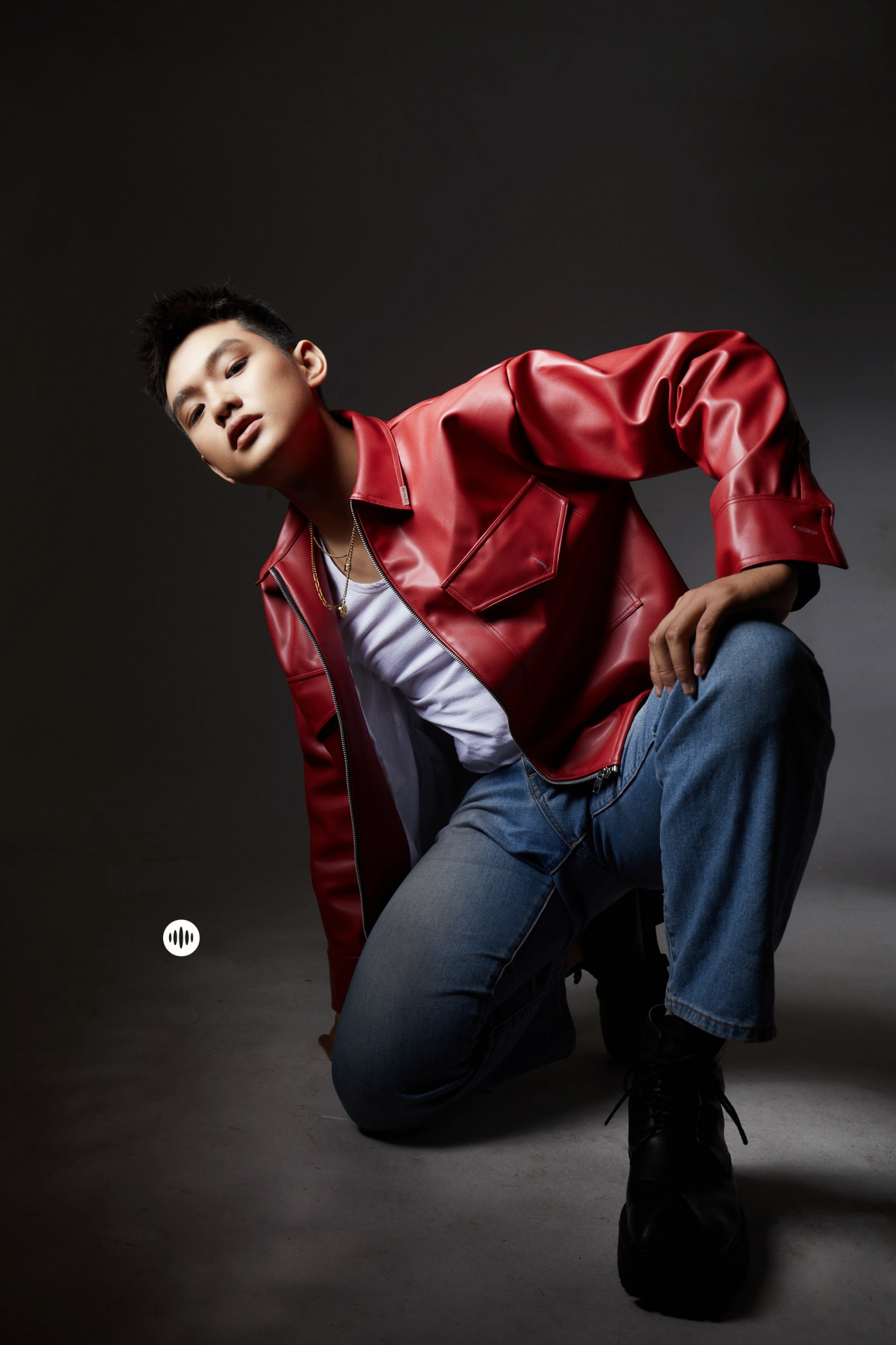 buitruonglinh có nhiều ca khúc xâm chiếm TikTok trong năm qua.