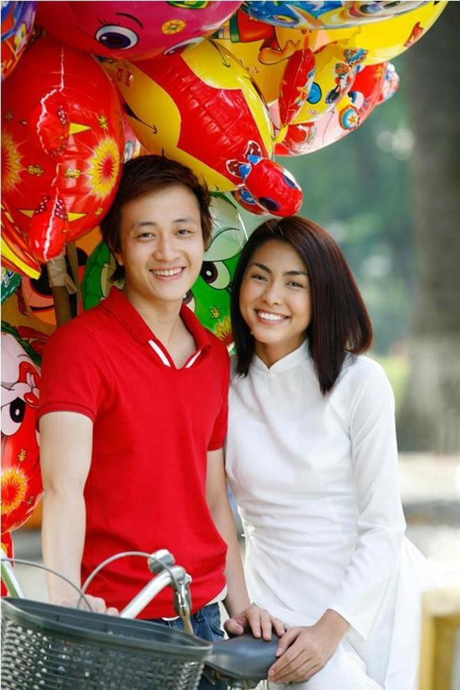 Cô Trúc bán sách vì hợp đồng mà chấp nhận giúp đỡ anh chàng Bảo Nam Cô Trúc bán sách vì hợp đồng mà chấp nhận giúp đỡ anh chàng Bảo Nam