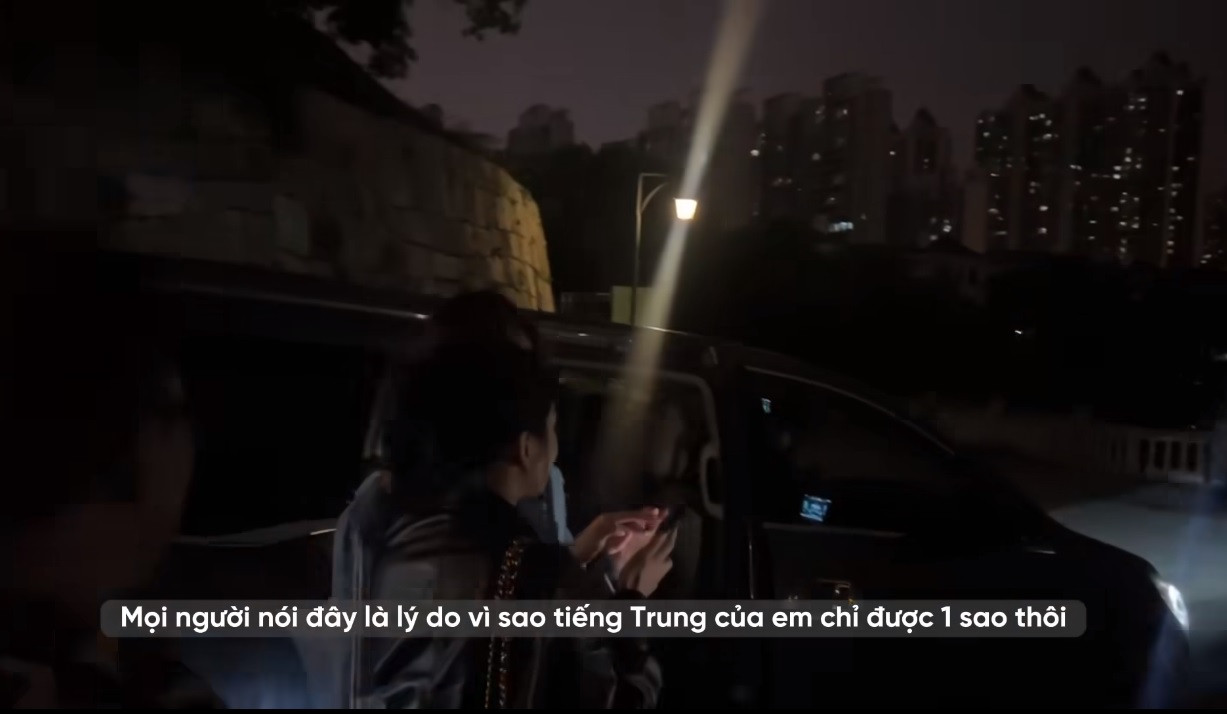 Nữ ca sĩ đã biết được lý do vì sao mình bị chấm 1 sao.