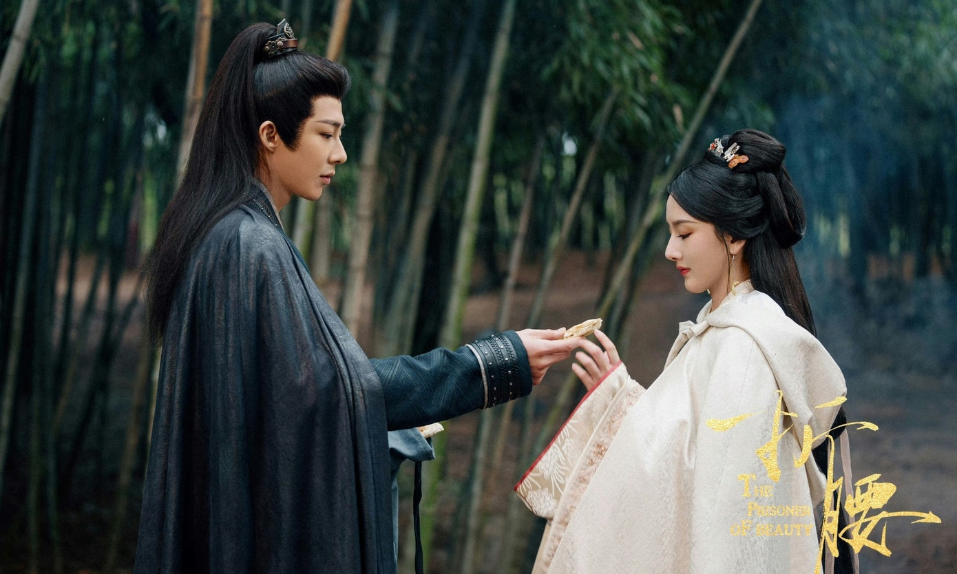 Bù lại, Khom Lưng vẫn còn nhiều cảnh quay ấn tượng khác. Bù lại, Khom Lưng vẫn còn nhiều cảnh quay ấn tượng khác.