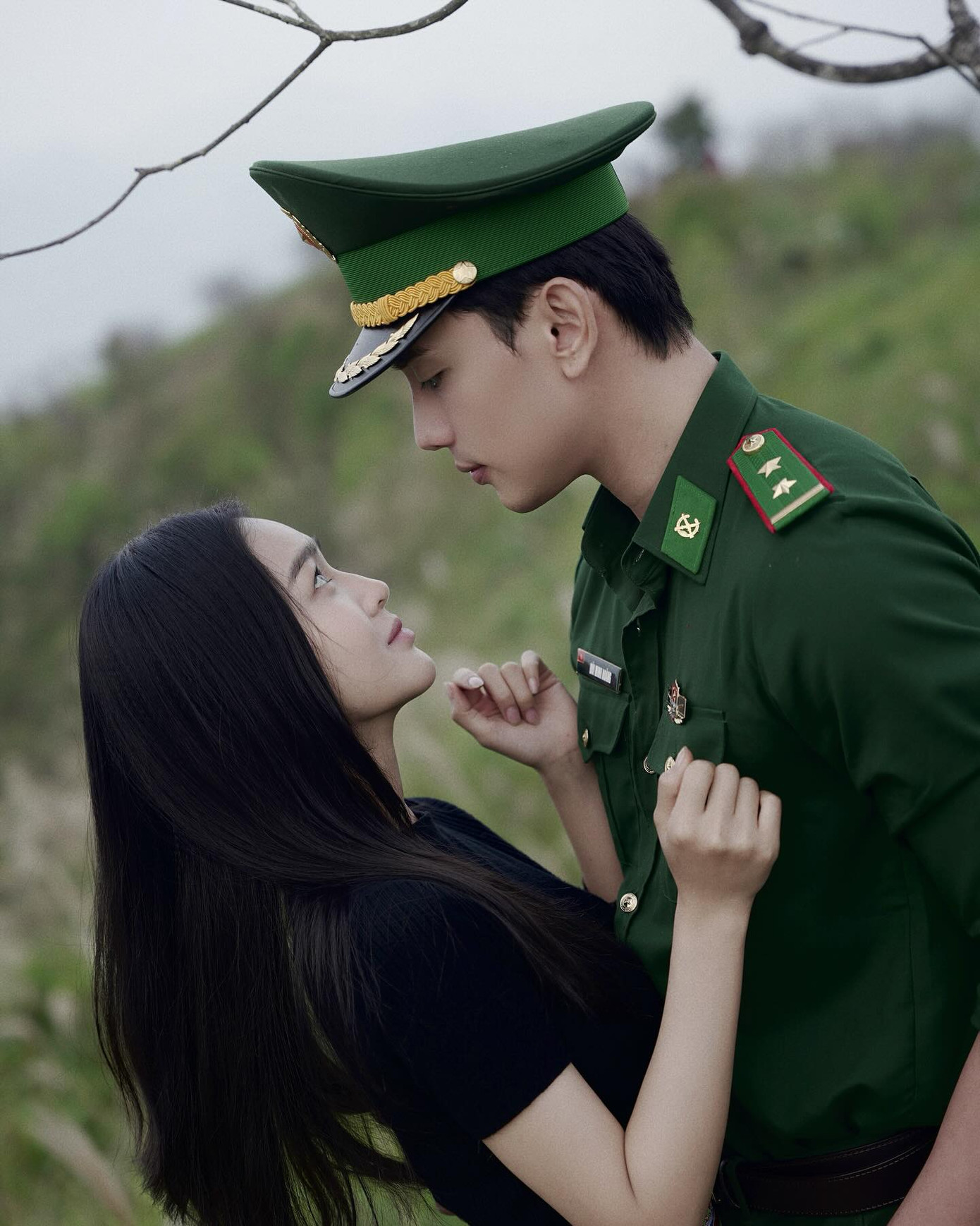 Cù Thị Trà - Thuận Nguyễn được khen đẹp đôi. Cù Thị Trà - Thuận Nguyễn được khen đẹp đôi.