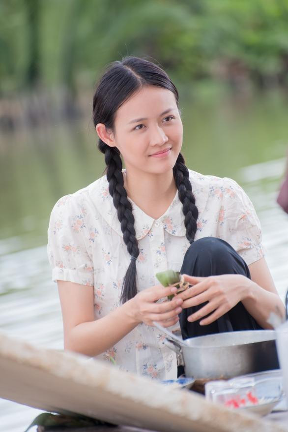 Trương Mỹ Nhân xinh đẹp trong vai Huệ Trương Mỹ Nhân xinh đẹp trong vai Huệ