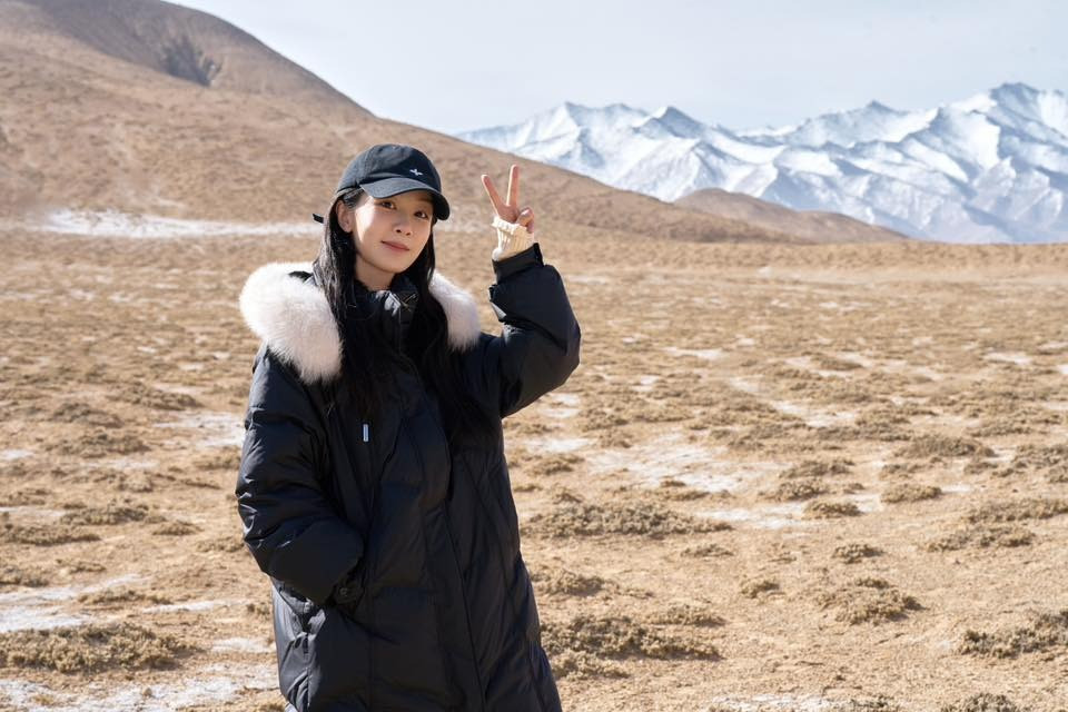 Dương Tử trong buổi khai máy phim Cây Sinh Mệnh.