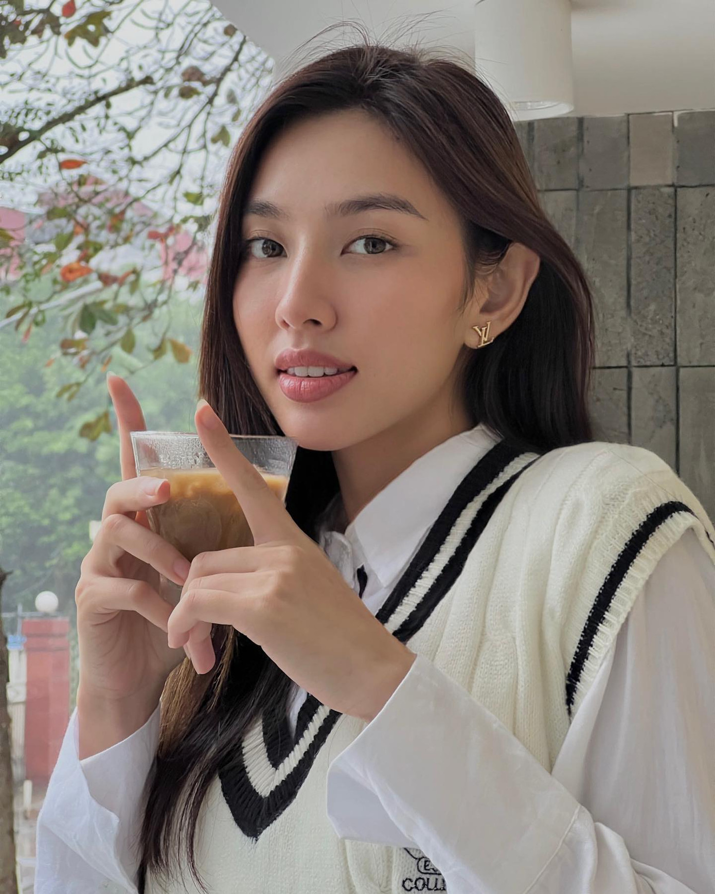 Thùy Tiên vẫn đặt sự nghiệp lên trên chuyện tình cảm Thùy Tiên vẫn đặt sự nghiệp lên trên chuyện tình cảm