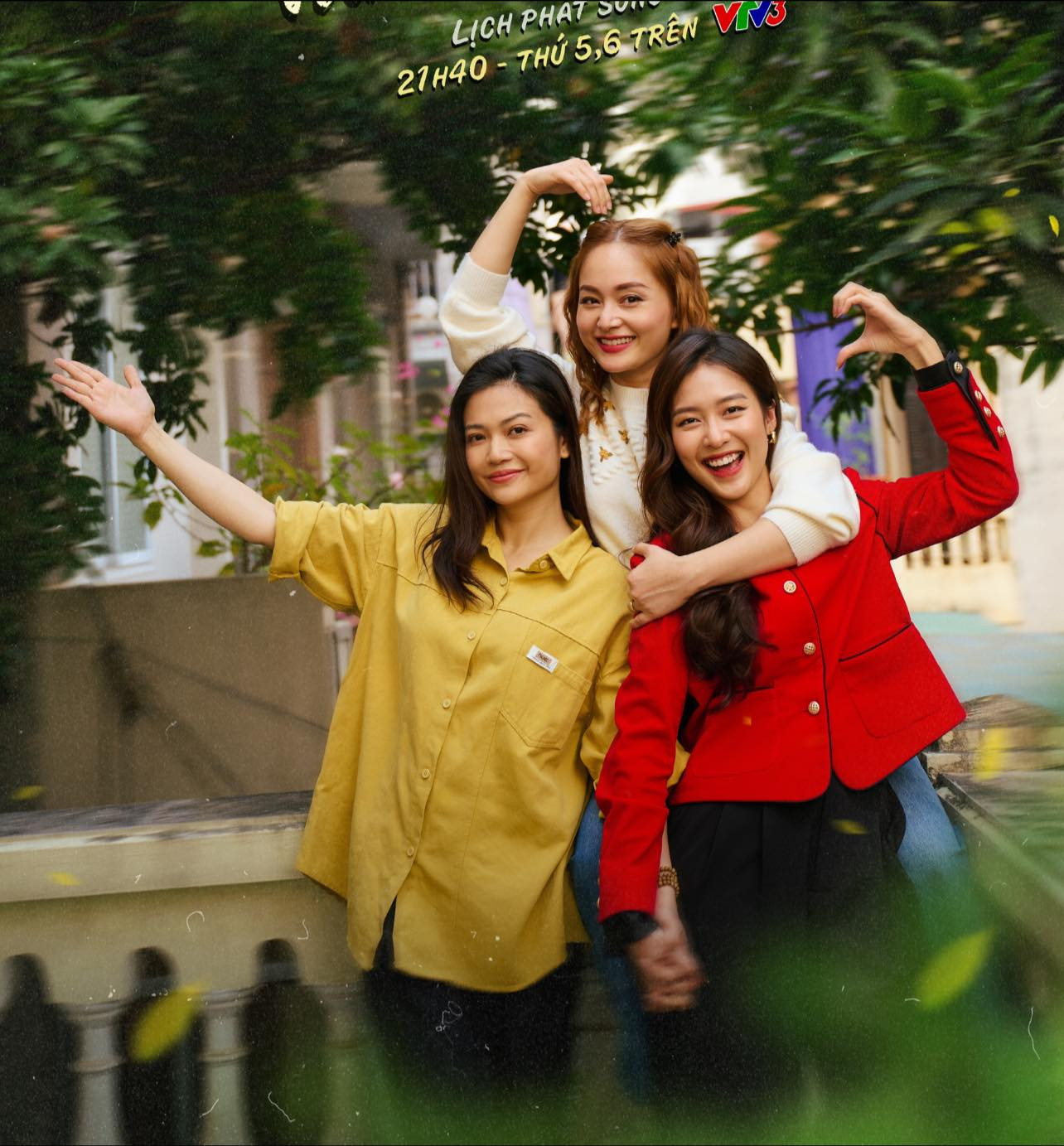 Hà có nhiều hành động đối đầu với Trâm Anh. Hà có nhiều hành động đối đầu với Trâm Anh.