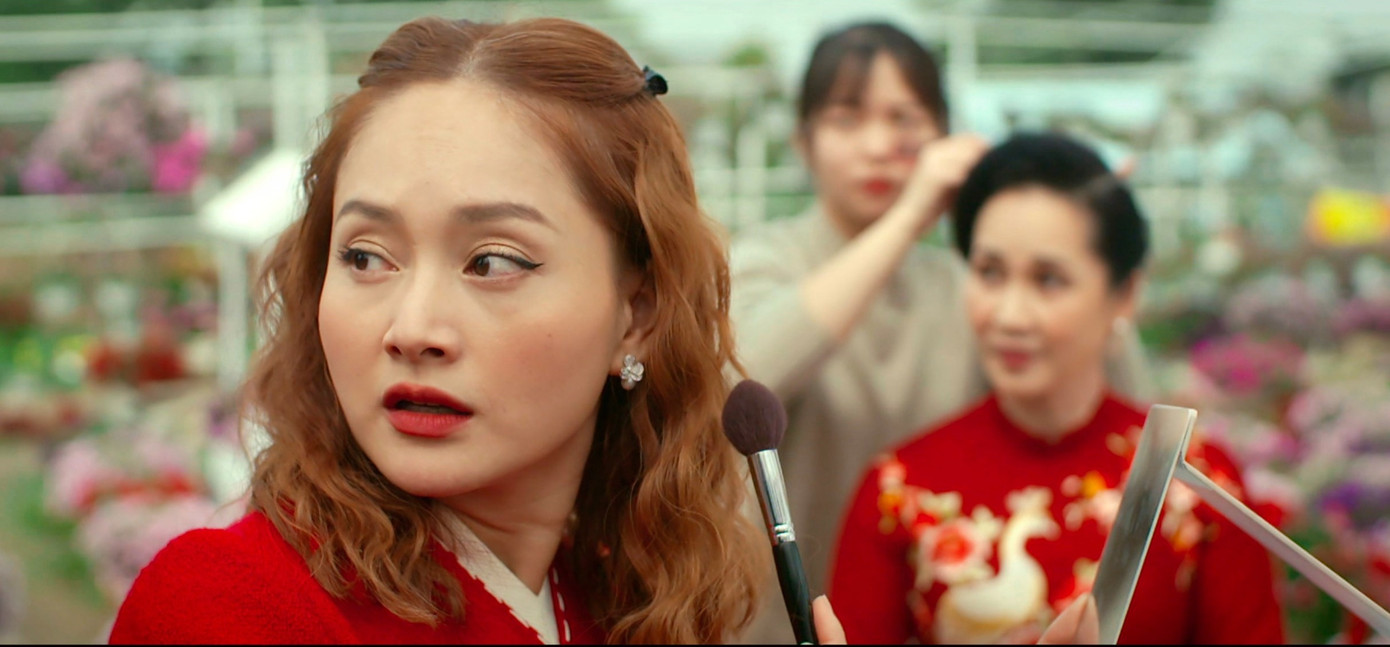 Nhưng Hà bị cho là ngày càng xấu tính. Nhưng Hà bị cho là ngày càng xấu tính.