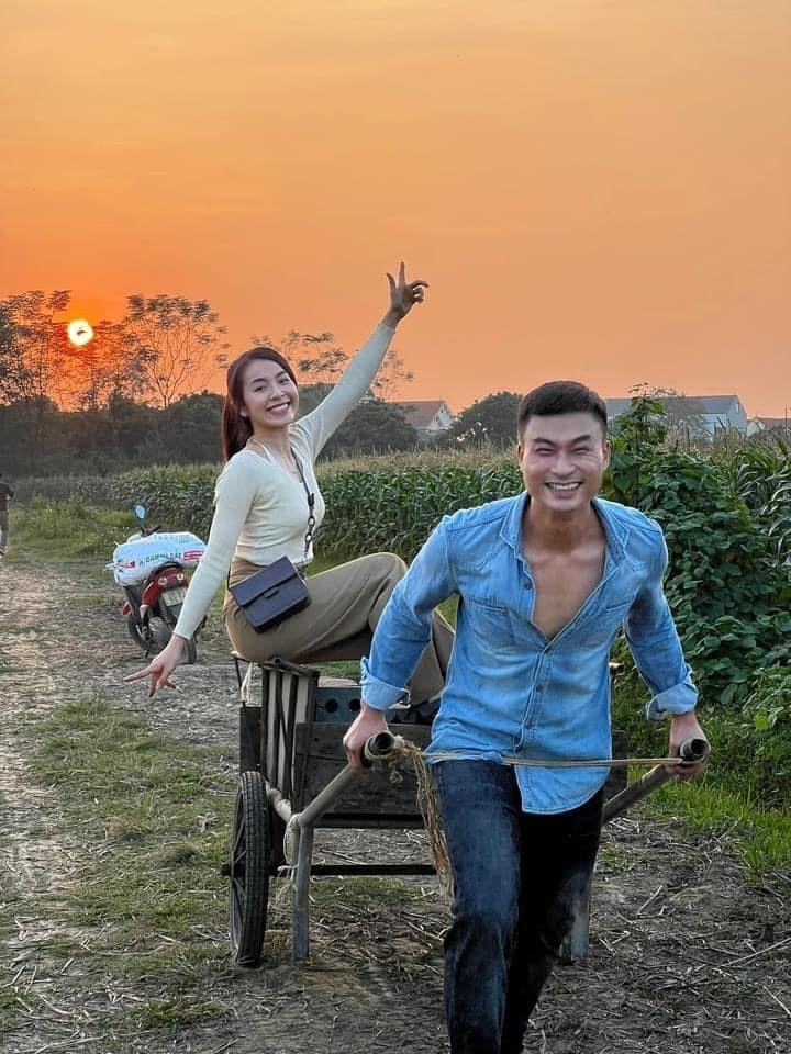 Hiếu và Hoài sẽ trở thành nhân vật chính của Làng Trong Phố.