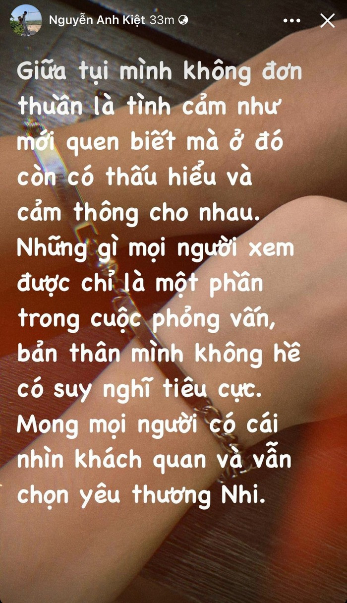 Anh Kiệt đã lên tiếng bênh vực bạn gái.