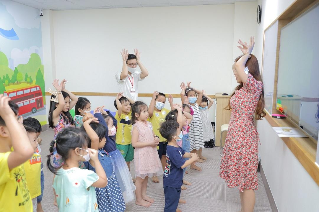 Chất lượng giáo dục vẫn là yếu tố cốt lõi tạo nên vị thế hàng đầu của VUS. Chất lượng giáo dục vẫn là yếu tố cốt lõi tạo nên vị thế hàng đầu của VUS.