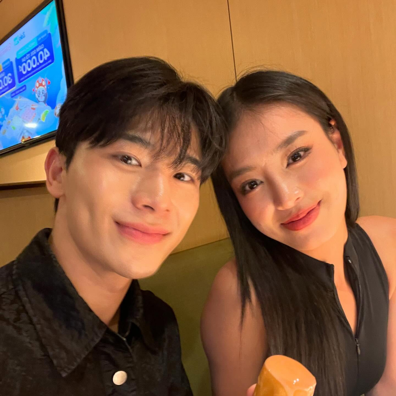 Nhưng giờ đây Bùi Khánh Linh khẳng định chỉ xem Minuk là bạn. Nhưng giờ đây Bùi Khánh Linh khẳng định chỉ xem Minuk là bạn.