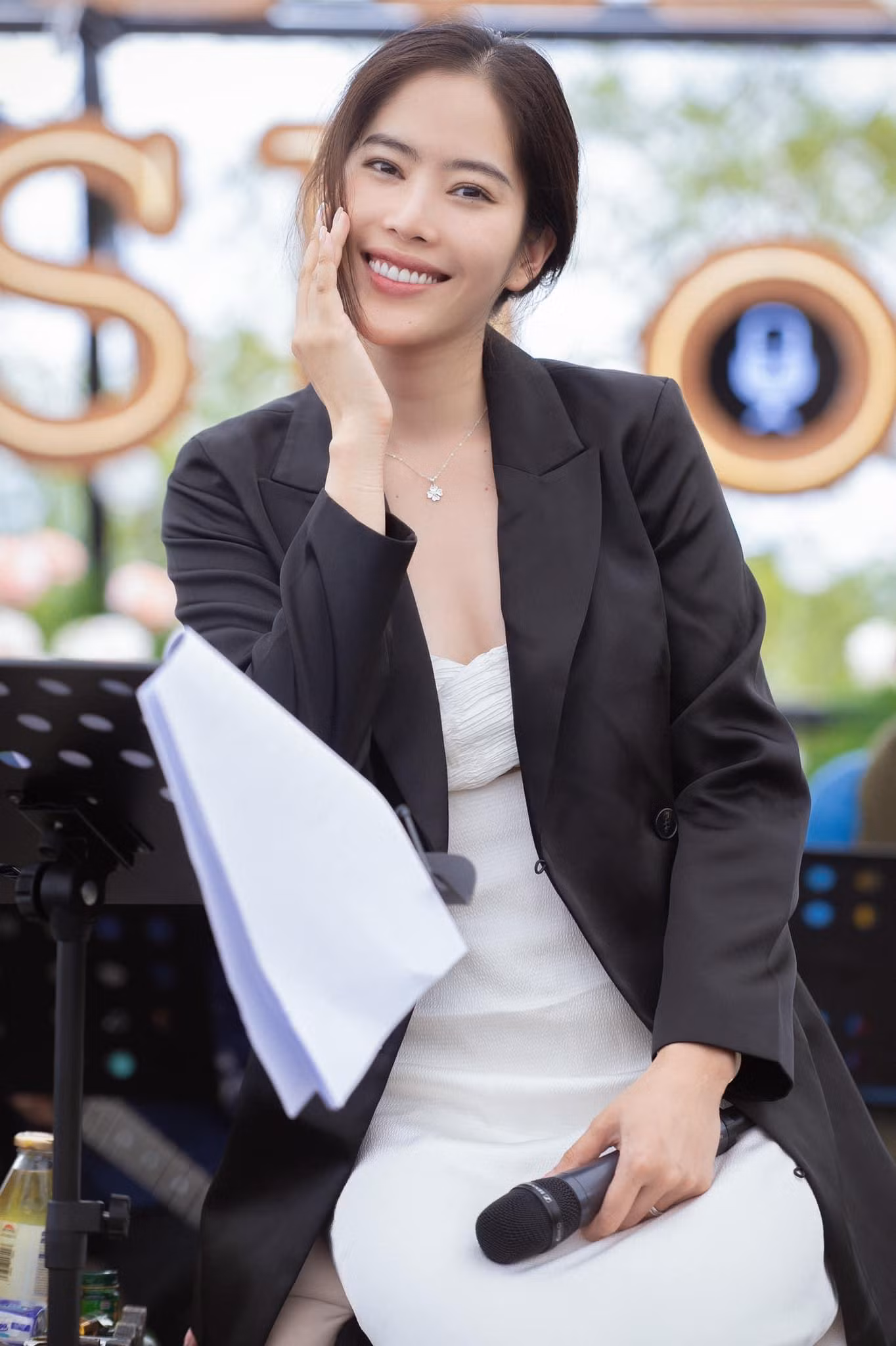 Nam Em đi thi Hoa hậu không phải vì mong nổi tiếng Nam Em đi thi Hoa hậu không phải vì mong nổi tiếng