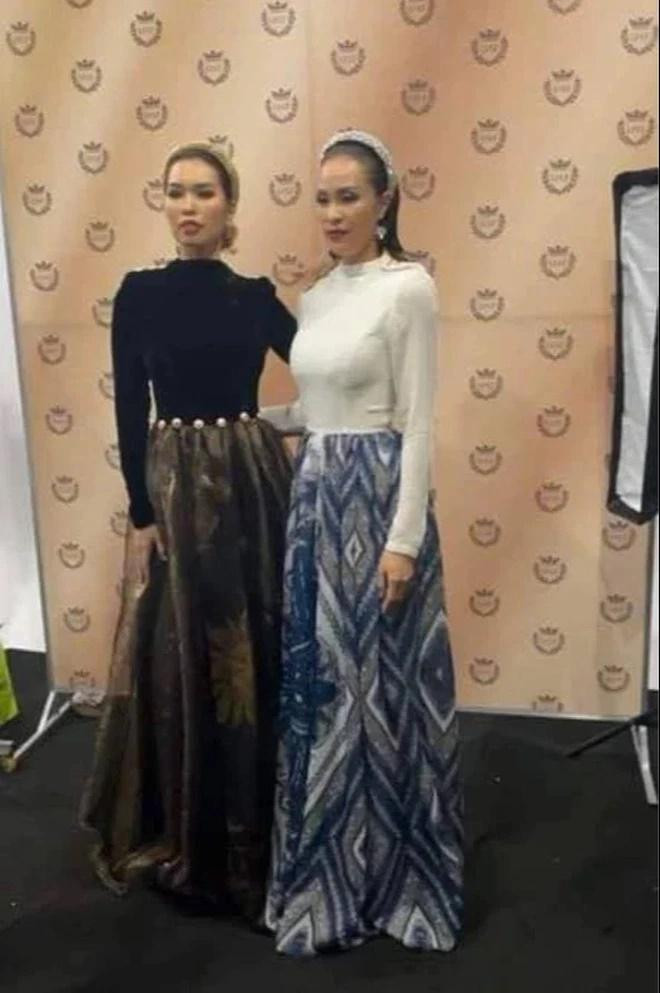 Bức ảnh chung 'hiếm hoi' của Phương Mai và Hà Anh.