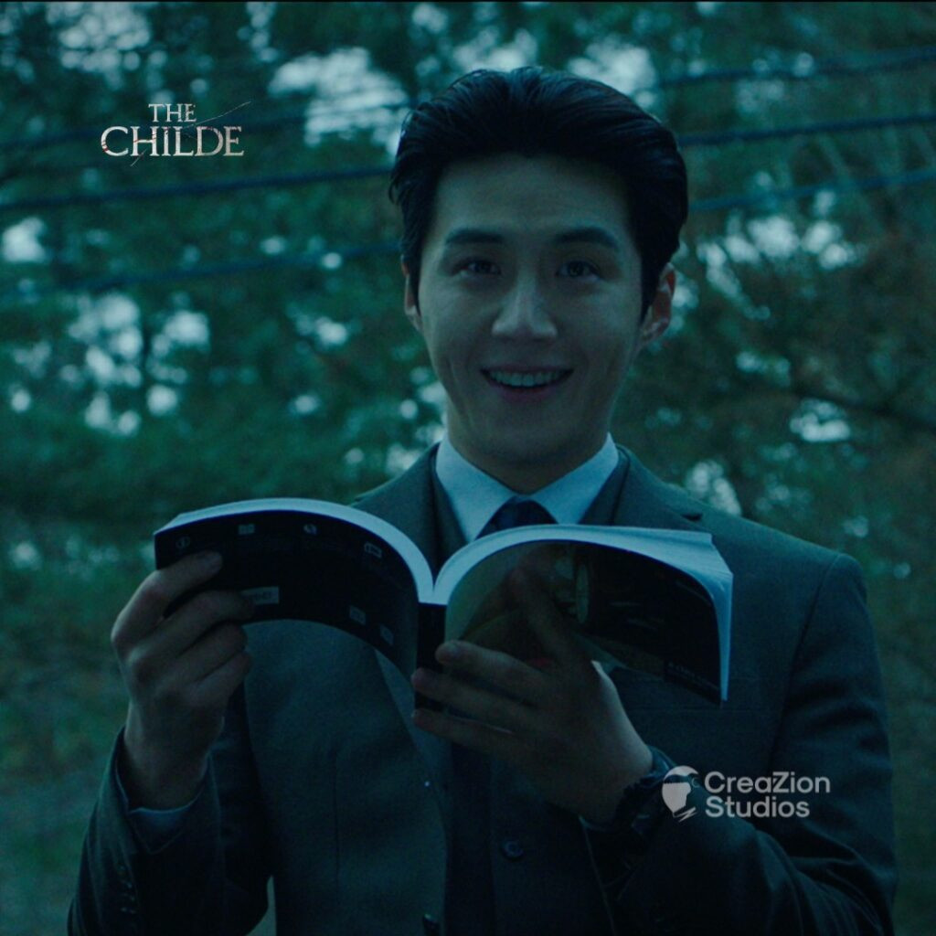 Cũng là nụ cười má lúm nhưng bây giờ lại rất đáng sợ Cũng là nụ cười má lúm nhưng bây giờ lại rất đáng sợ